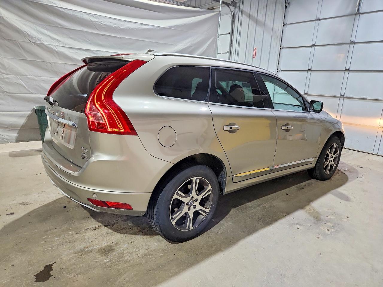 2015 Volvo Xc60 T6 Premier Tan vin: YV4902RK7F2710580