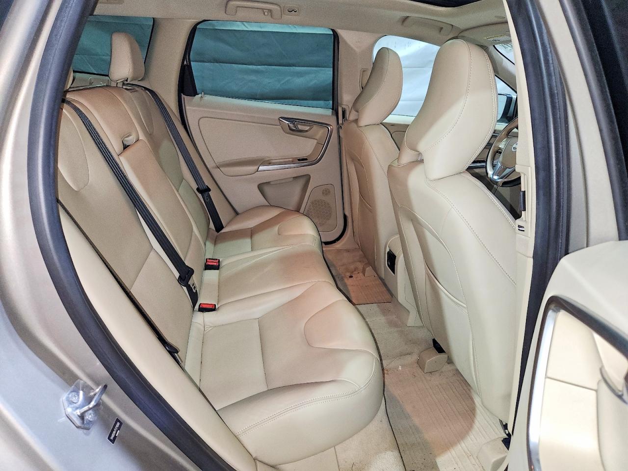 2015 Volvo Xc60 T6 Premier Tan vin: YV4902RK7F2710580