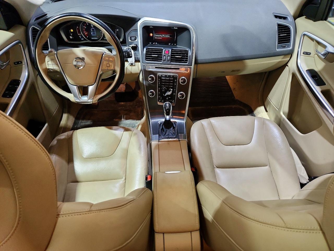 2015 Volvo Xc60 T6 Premier Tan vin: YV4902RK7F2710580