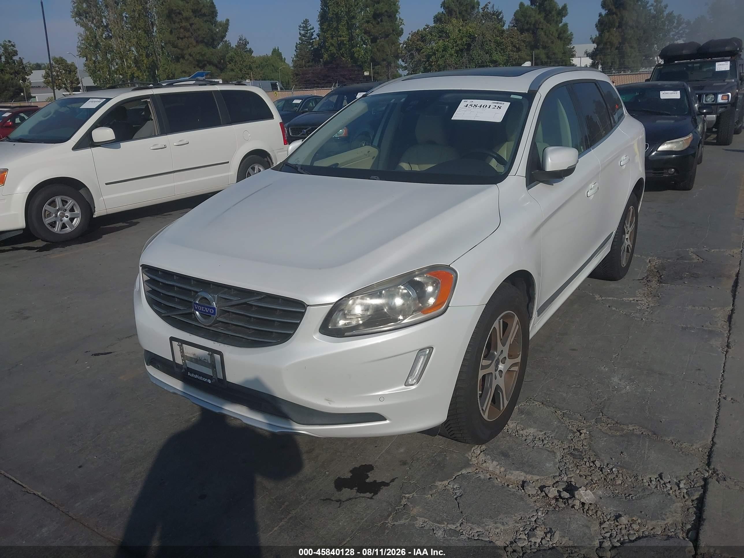 2015 Volvo Xc60 T6 White vin: YV4902RK8F2631046
