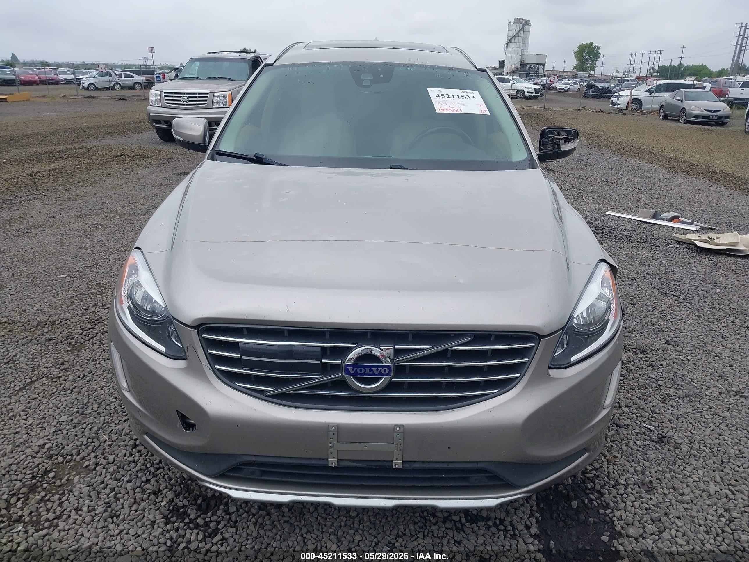 2015 Volvo Xc60 T6 Tan vin: YV4902RK9F2651662