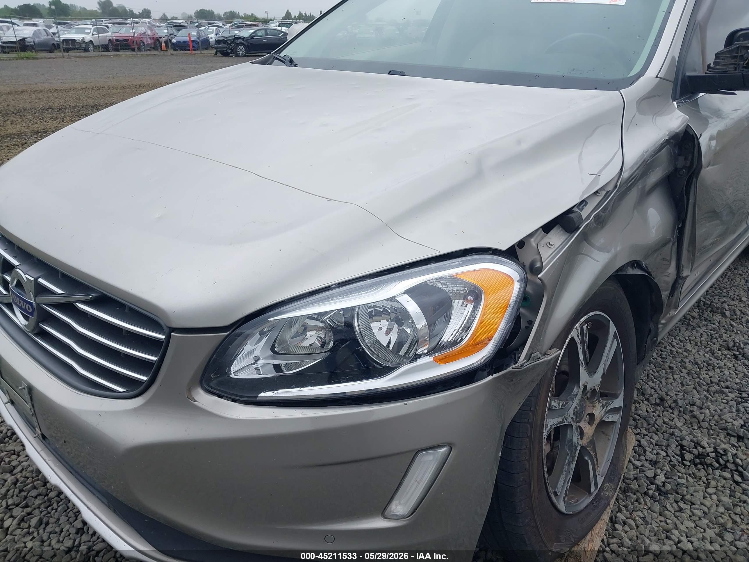 2015 Volvo Xc60 T6 Tan vin: YV4902RK9F2651662