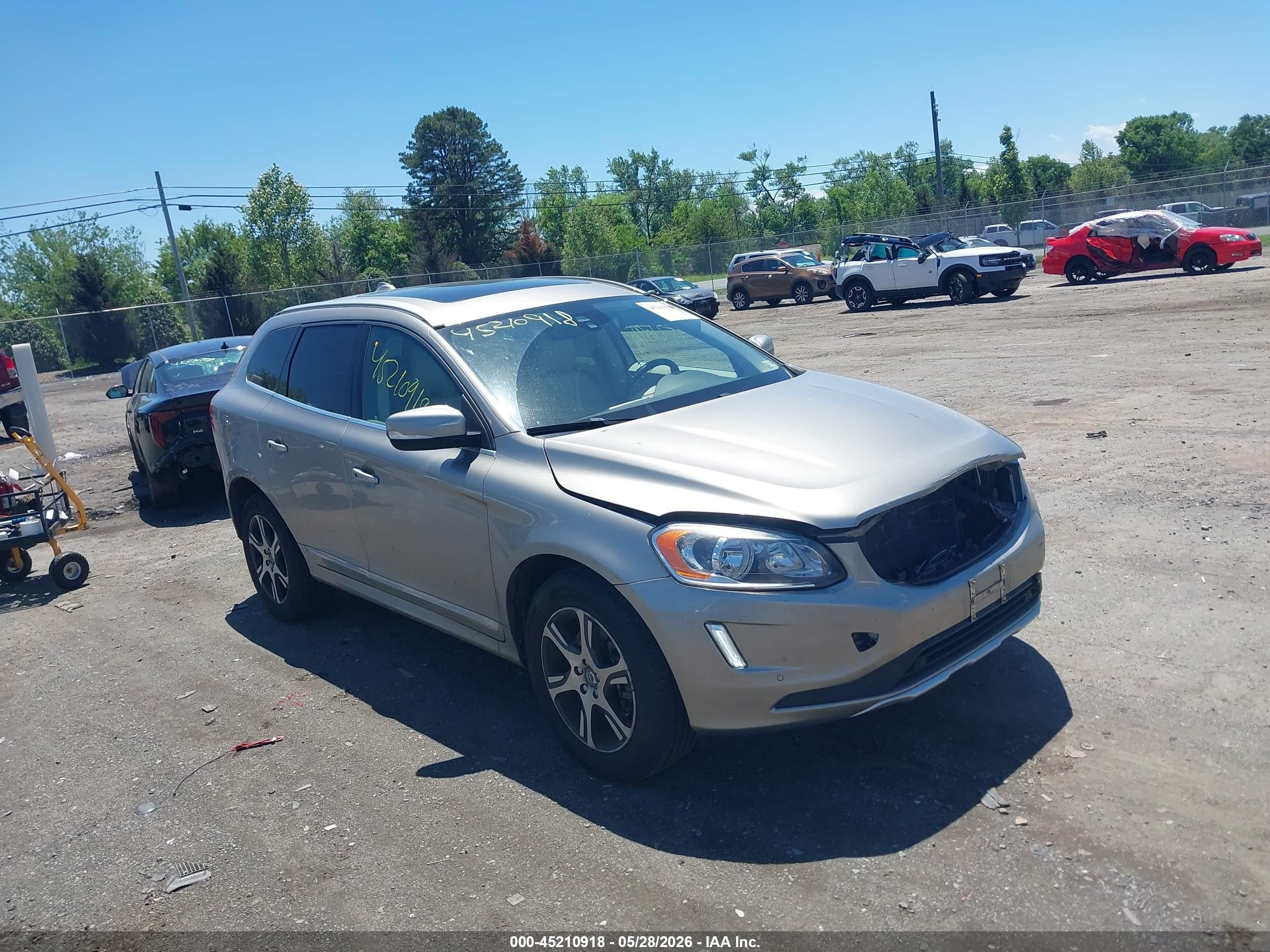 YV4902RKXF2727065