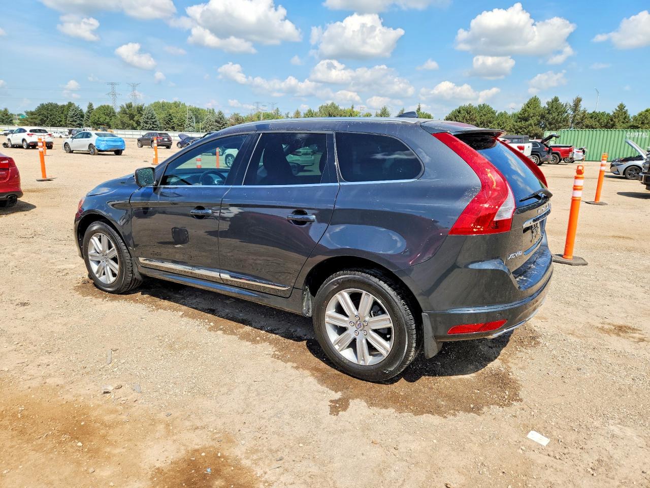 2016 Volvo Xc60 T6 Platinum Gray vin: YV4902RM0G2796110