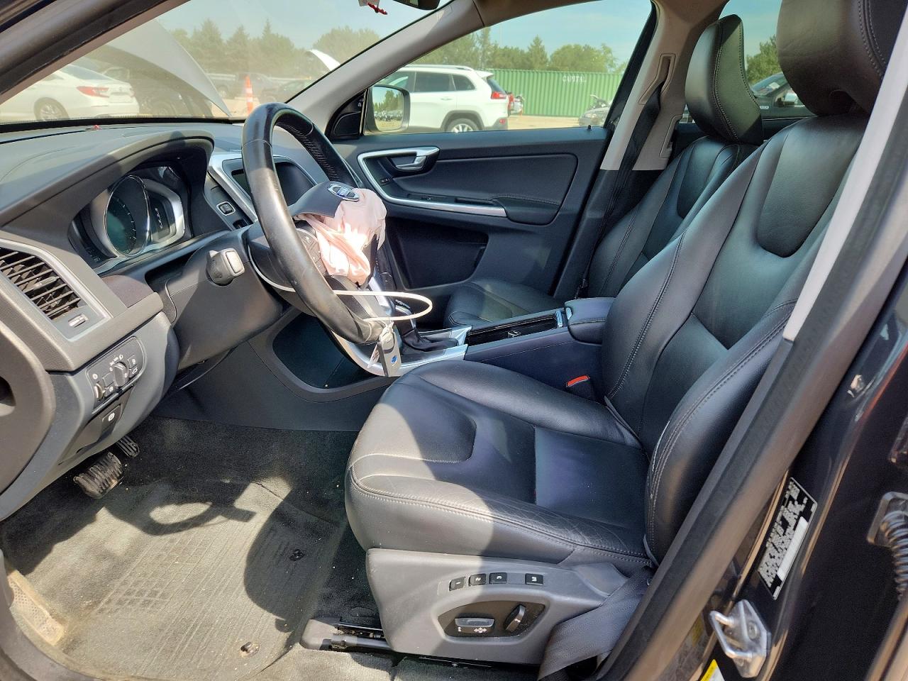 2016 Volvo Xc60 T6 Platinum Gray vin: YV4902RM0G2796110