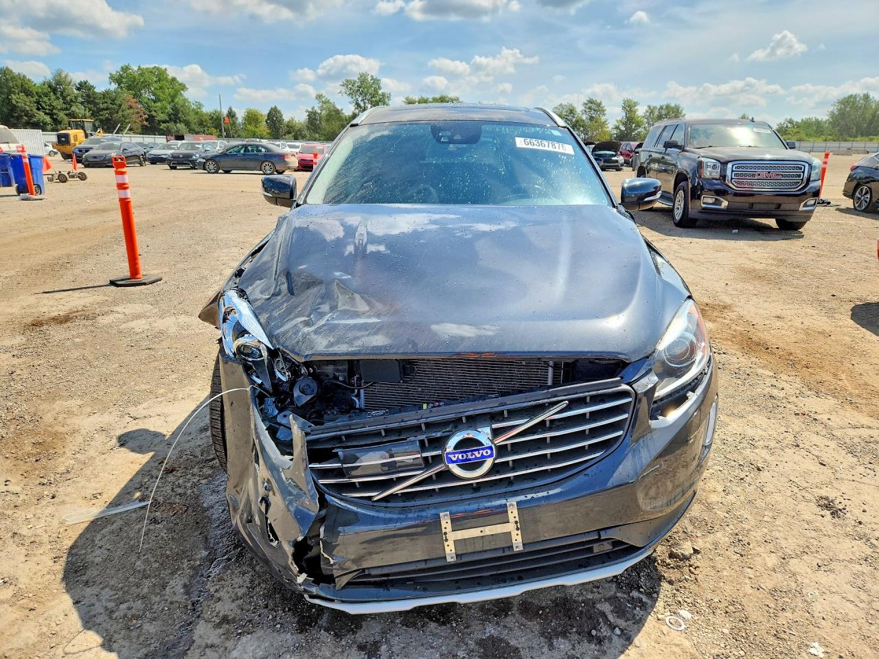 2016 Volvo Xc60 T6 Platinum Gray vin: YV4902RM0G2796110