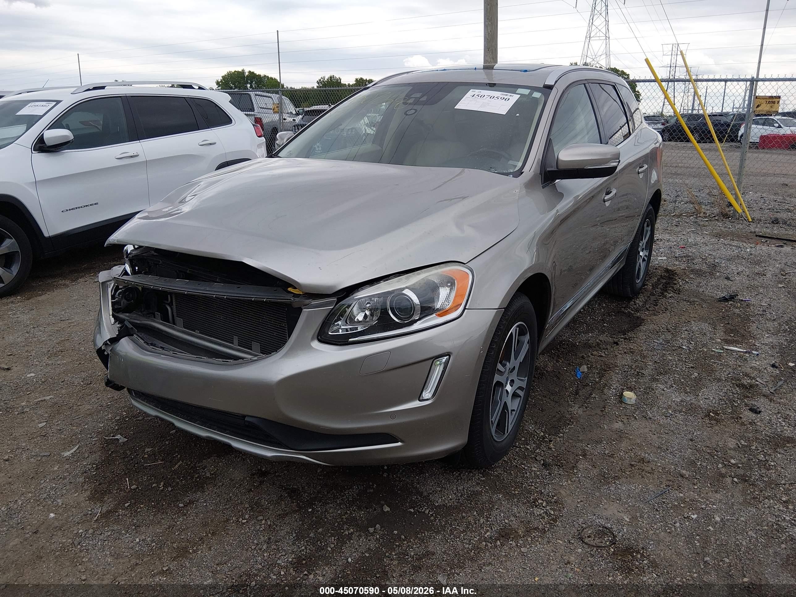 2015 Volvo Xc60 T6 Platinum Gold vin: YV4902RM3F2638598