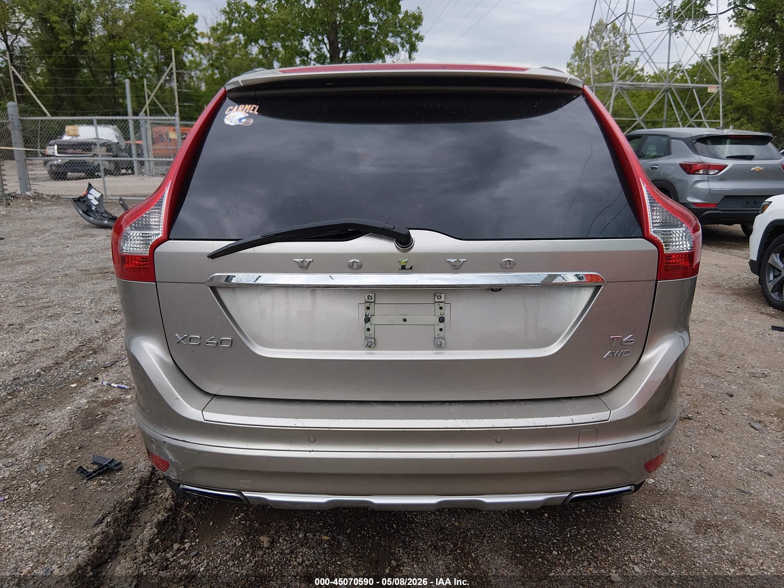 2015 Volvo Xc60 T6 Platinum Gold vin: YV4902RM3F2638598
