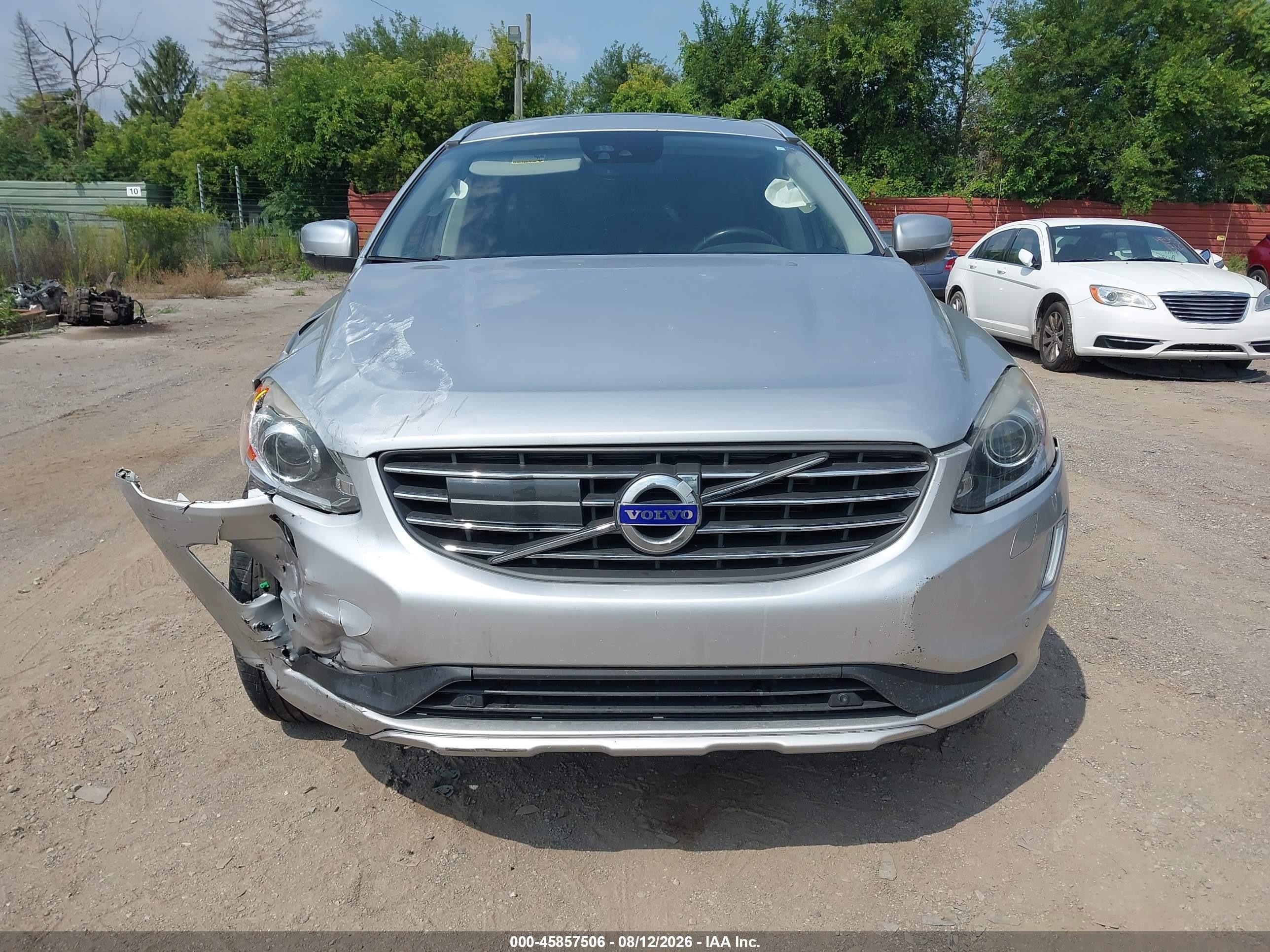 2015 Volvo Xc60 T6 Platinum Silver vin: YV4902RM3F2753184