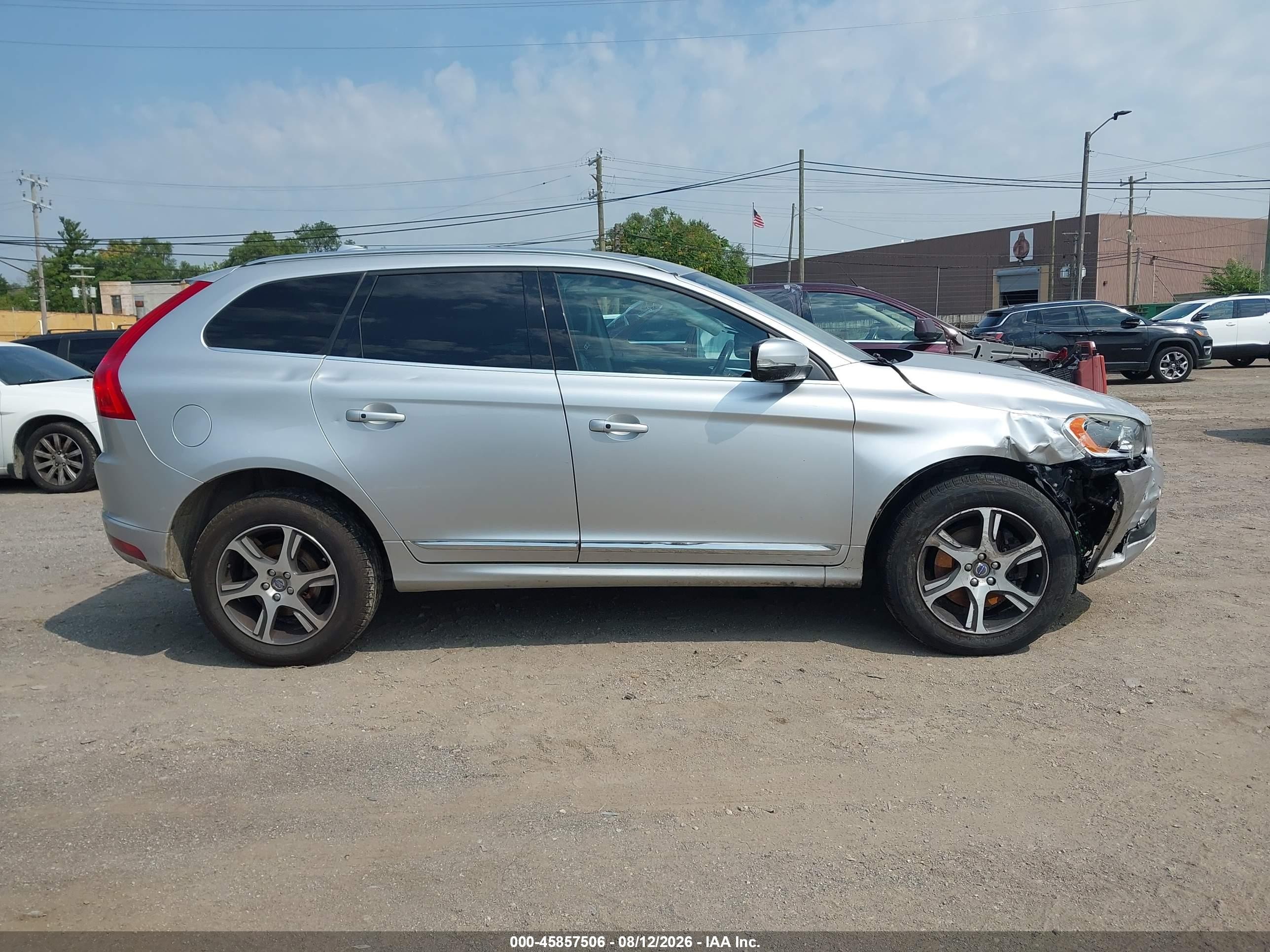 2015 Volvo Xc60 T6 Platinum Silver vin: YV4902RM3F2753184