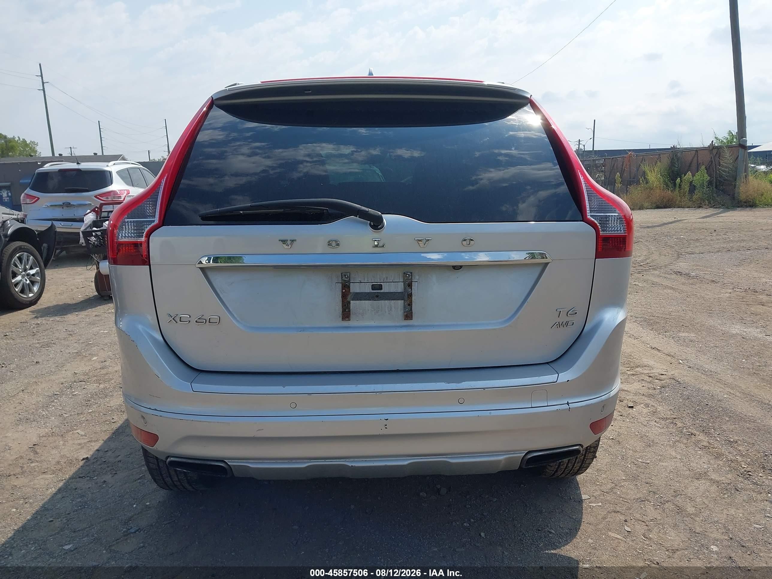 2015 Volvo Xc60 T6 Platinum Silver vin: YV4902RM3F2753184
