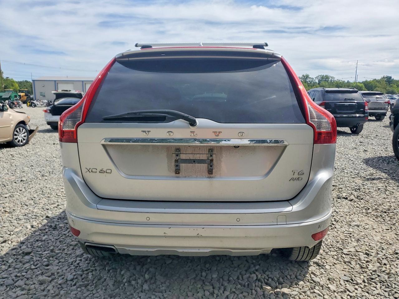 2015 Volvo Xc60 T6 Platinum Silver vin: YV4902RM8F2663187
