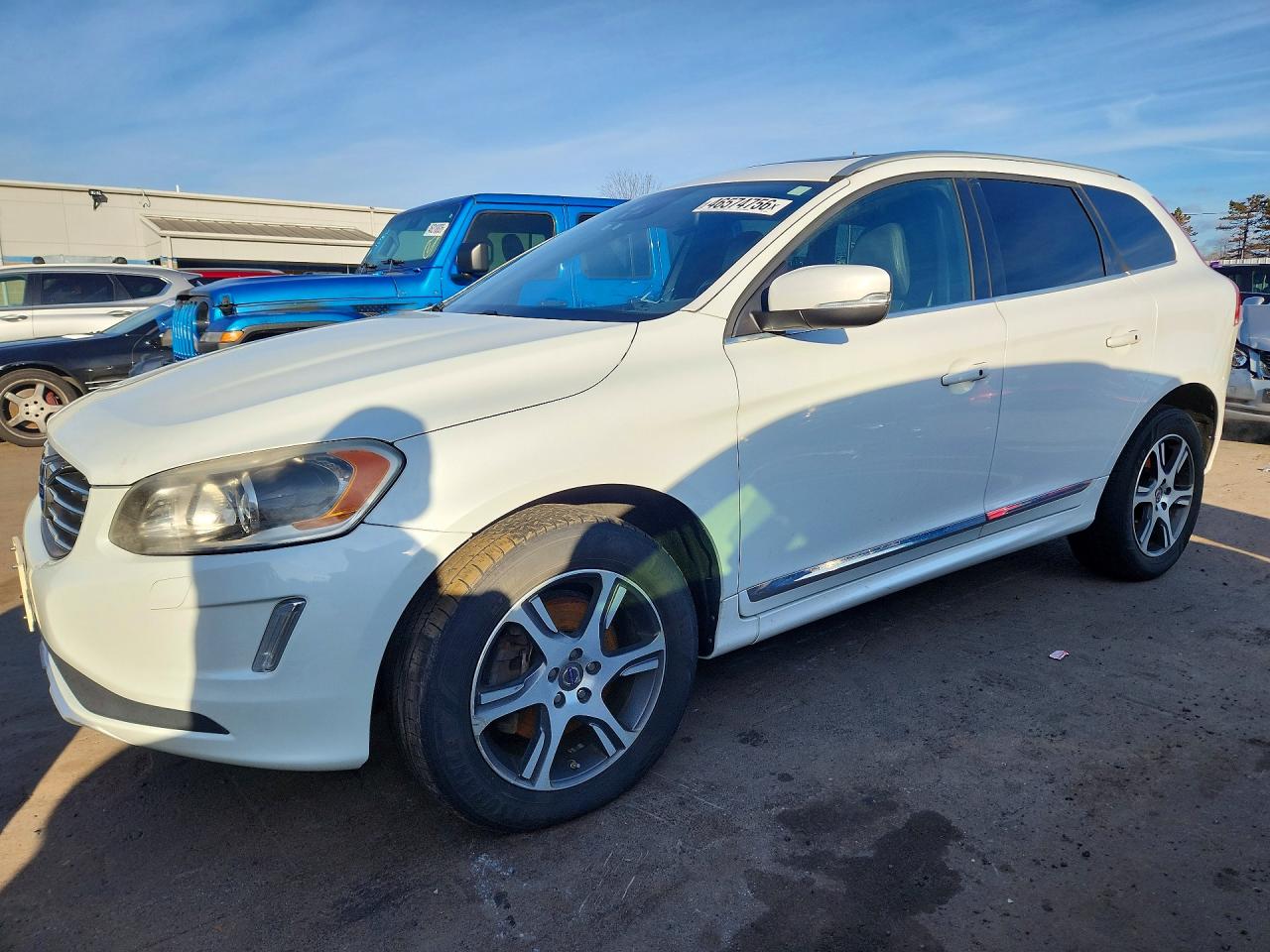 2015 Volvo Xc60 T6 Platinum White vin: YV4902RMXF2675650