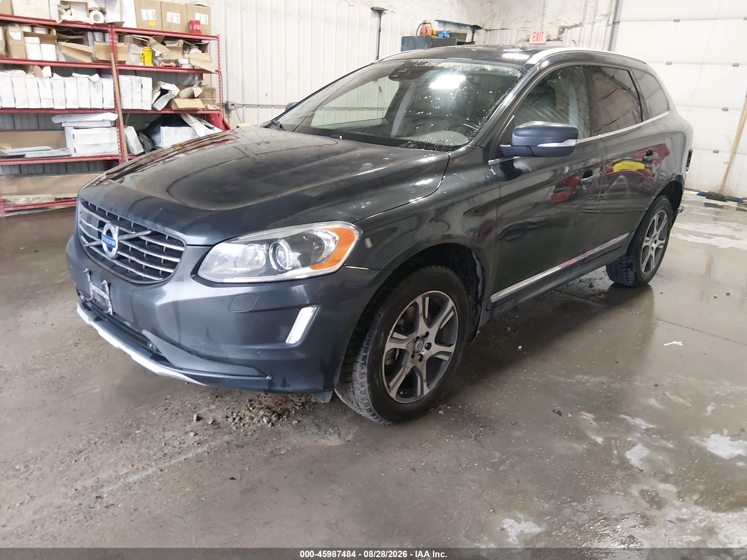 2015 Volvo Xc60 T6 Platinum Gray vin: YV4902RMXF2678998