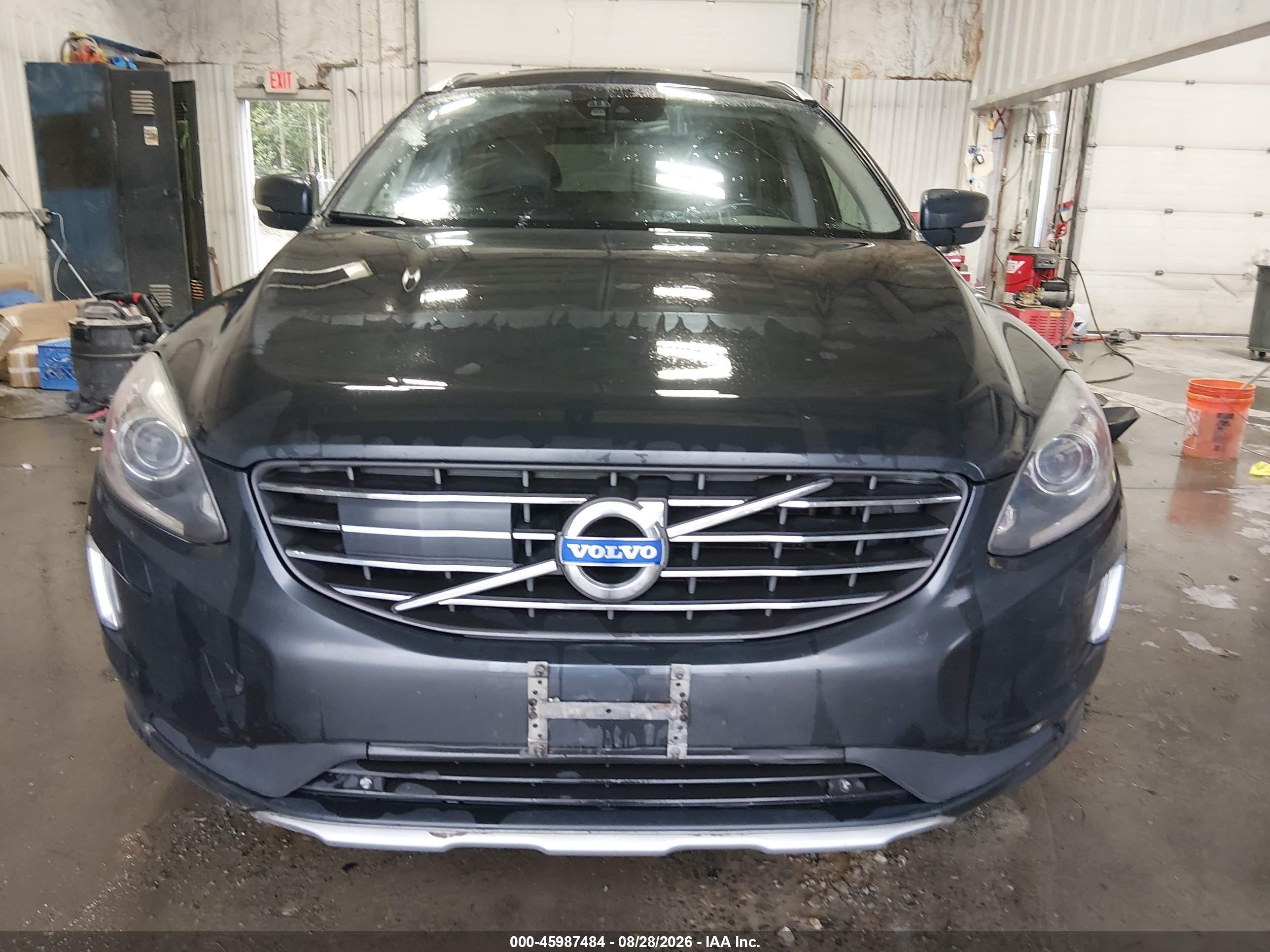 2015 Volvo Xc60 T6 Platinum Gray vin: YV4902RMXF2678998