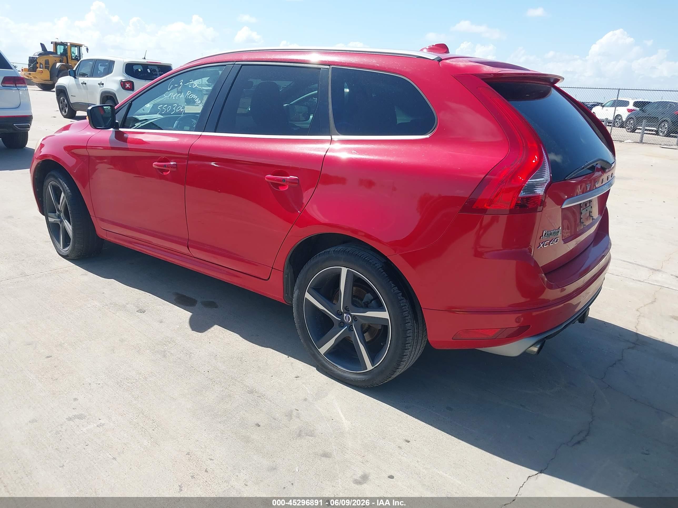 2015 Volvo Xc60 T6 R-design Platinum Красный vin: YV4902RS8F2743135