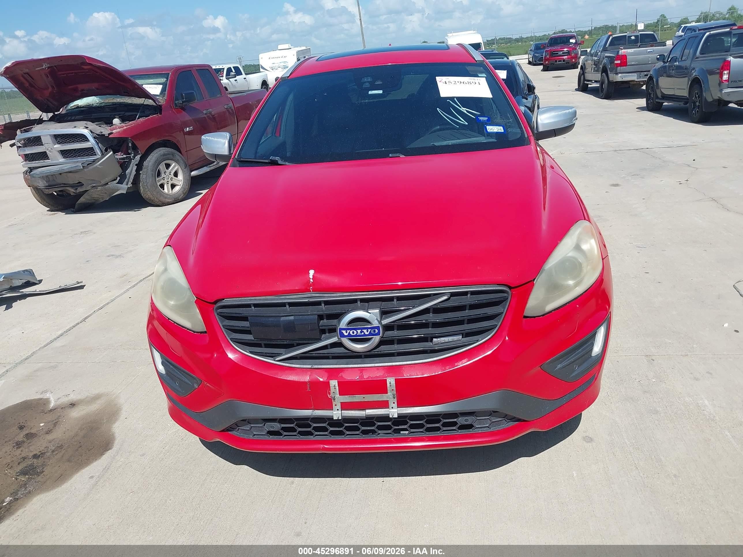 2015 Volvo Xc60 T6 R-design Platinum Красный vin: YV4902RS8F2743135