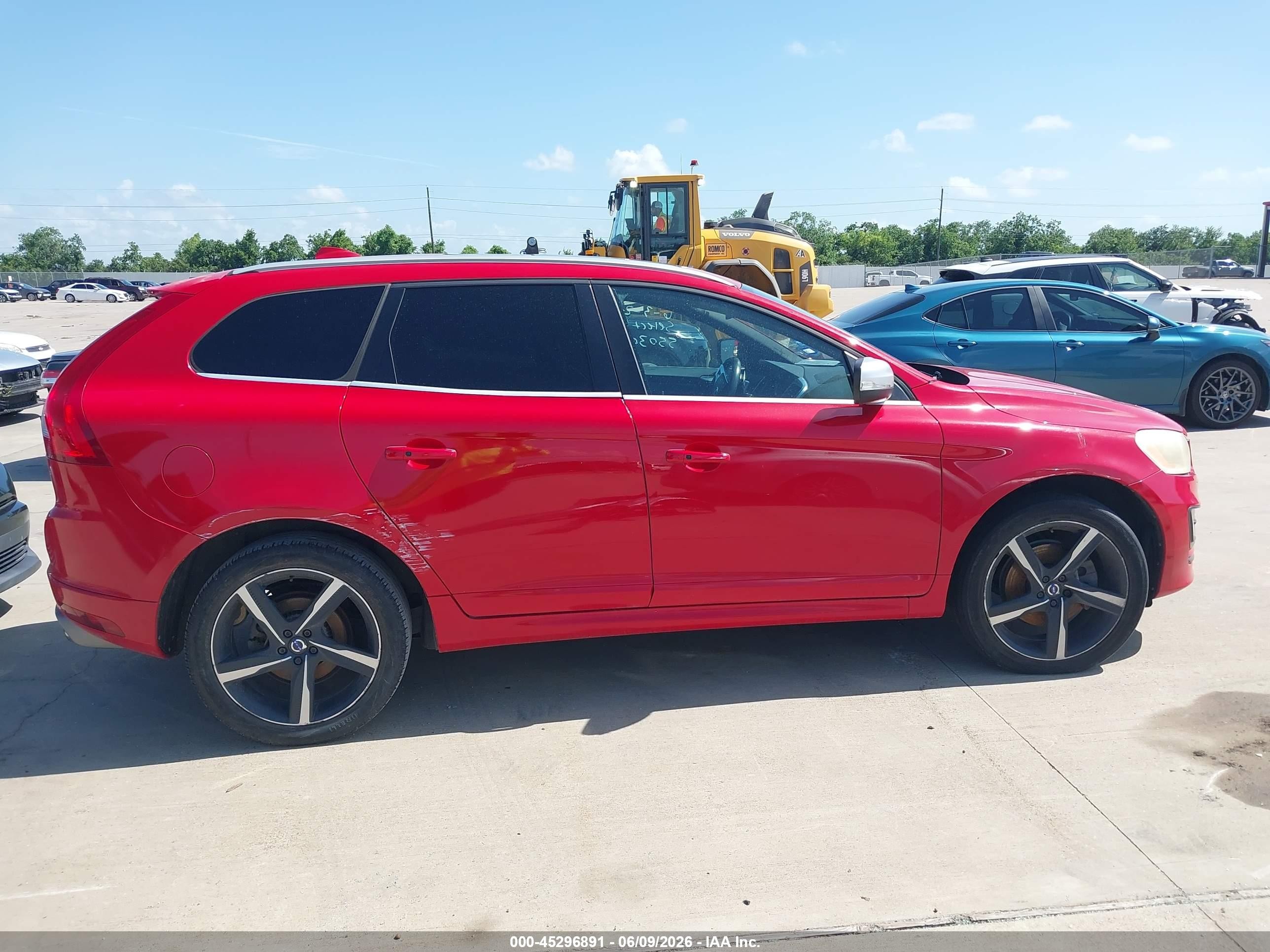 2015 Volvo Xc60 T6 R-design Platinum Красный vin: YV4902RS8F2743135