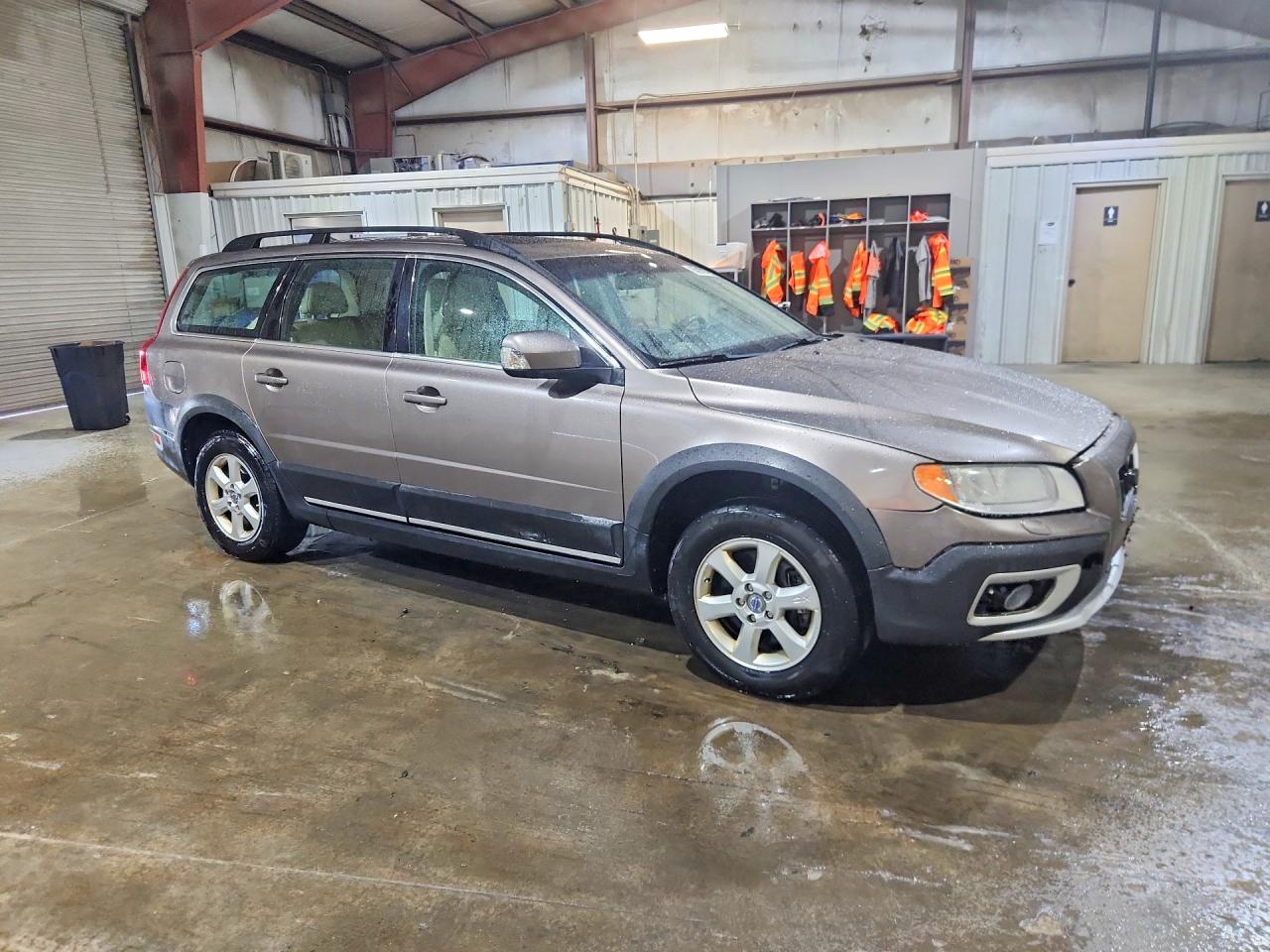 2011 Volvo Xc70 3.2 Gray vin: YV4940BZ2B1099728