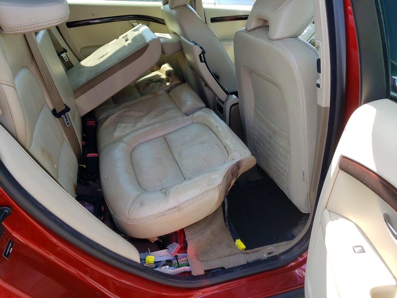 2012 Volvo Xc70 3.2 Red vin: YV4940BZ3C1130681