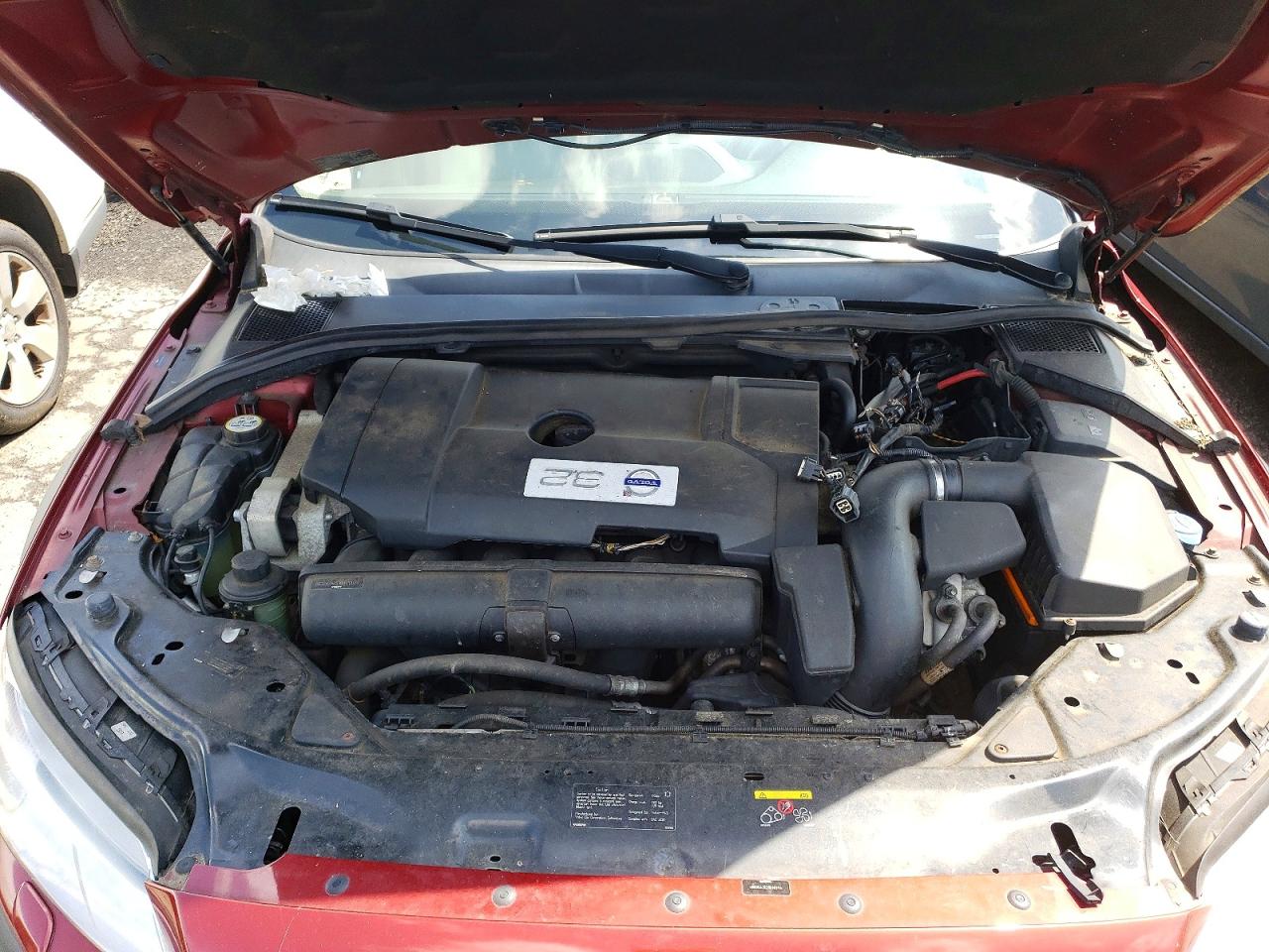 2012 Volvo Xc70 3.2 Red vin: YV4940BZ3C1130681