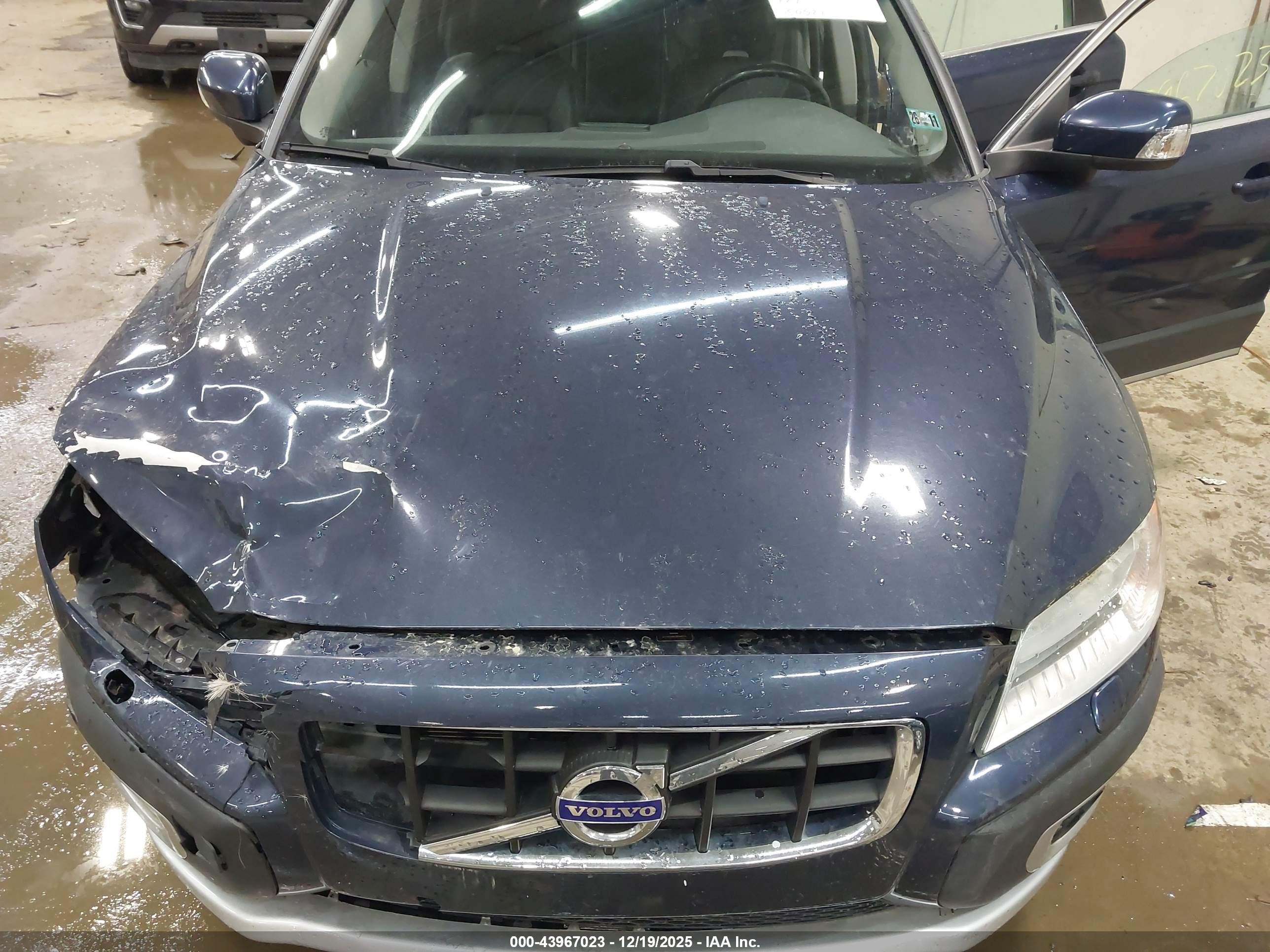 2011 Volvo Xc70 3.2 Blue vin: YV4940BZ4B1095017