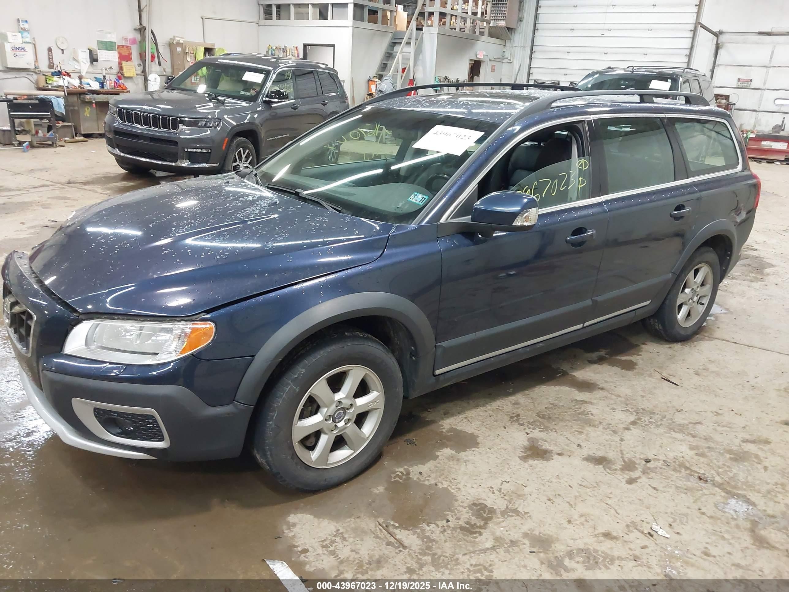 2011 Volvo Xc70 3.2 Blue vin: YV4940BZ4B1095017