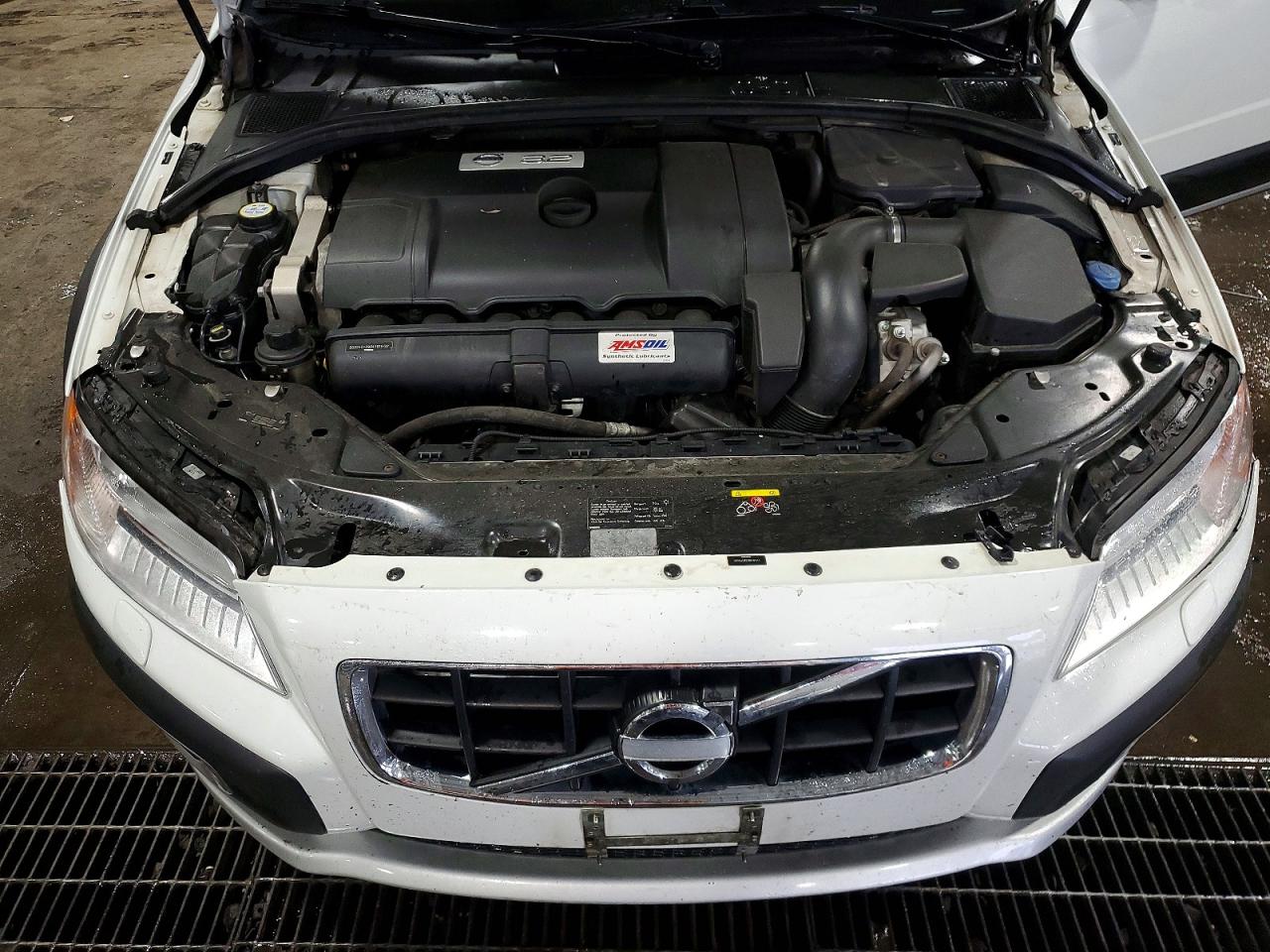2011 Volvo Xc70 3.2 White vin: YV4940BZ5B1116585