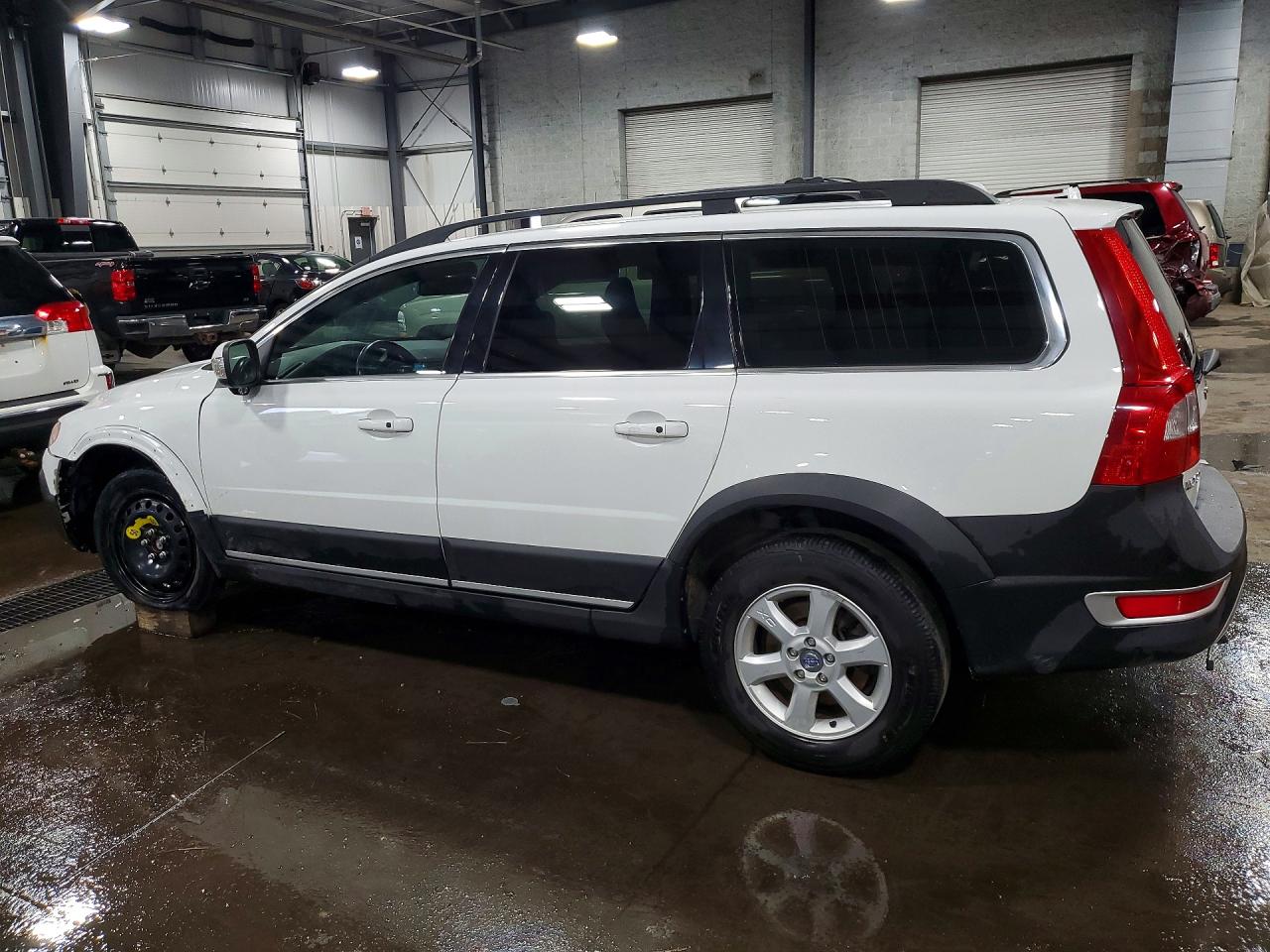2011 Volvo Xc70 3.2 White vin: YV4940BZ5B1116585