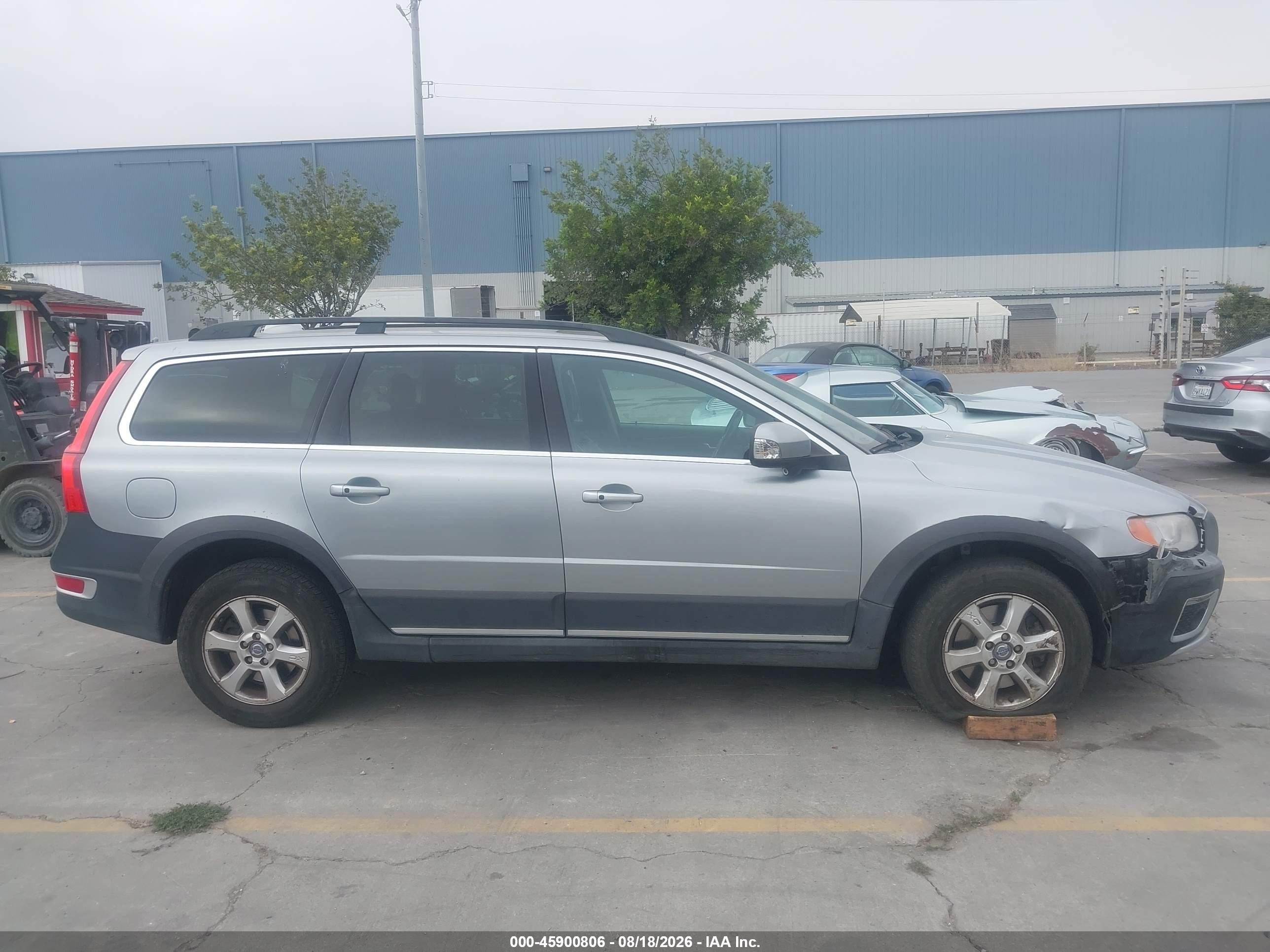 2013 Volvo Xc70 3.2l/3.2l Platinum/3.2l Premier/3.2l Premier Plus Silver vin: YV4940BZ5D1148679