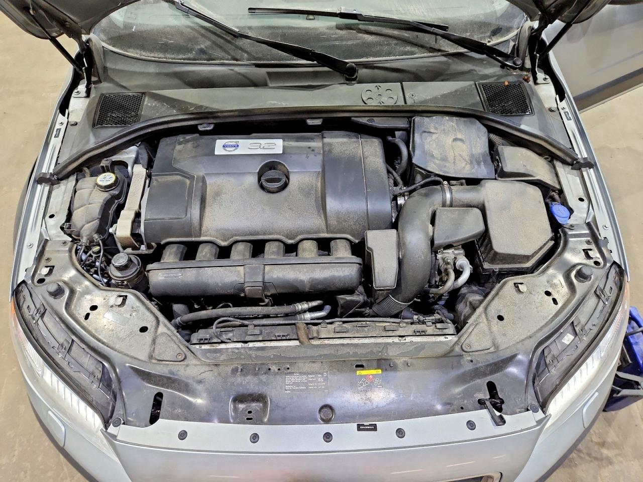 2012 Volvo Xc70 3.2 Серебряный vin: YV4940BZ6C1141836