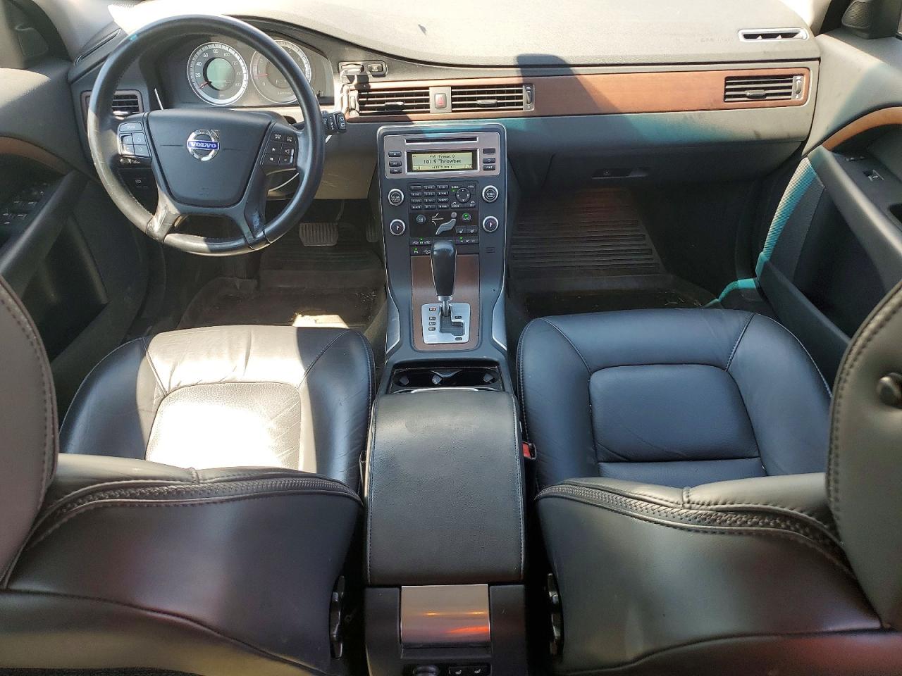 2011 Volvo Xc70 3.2 Silver vin: YV4940BZ7B1109573
