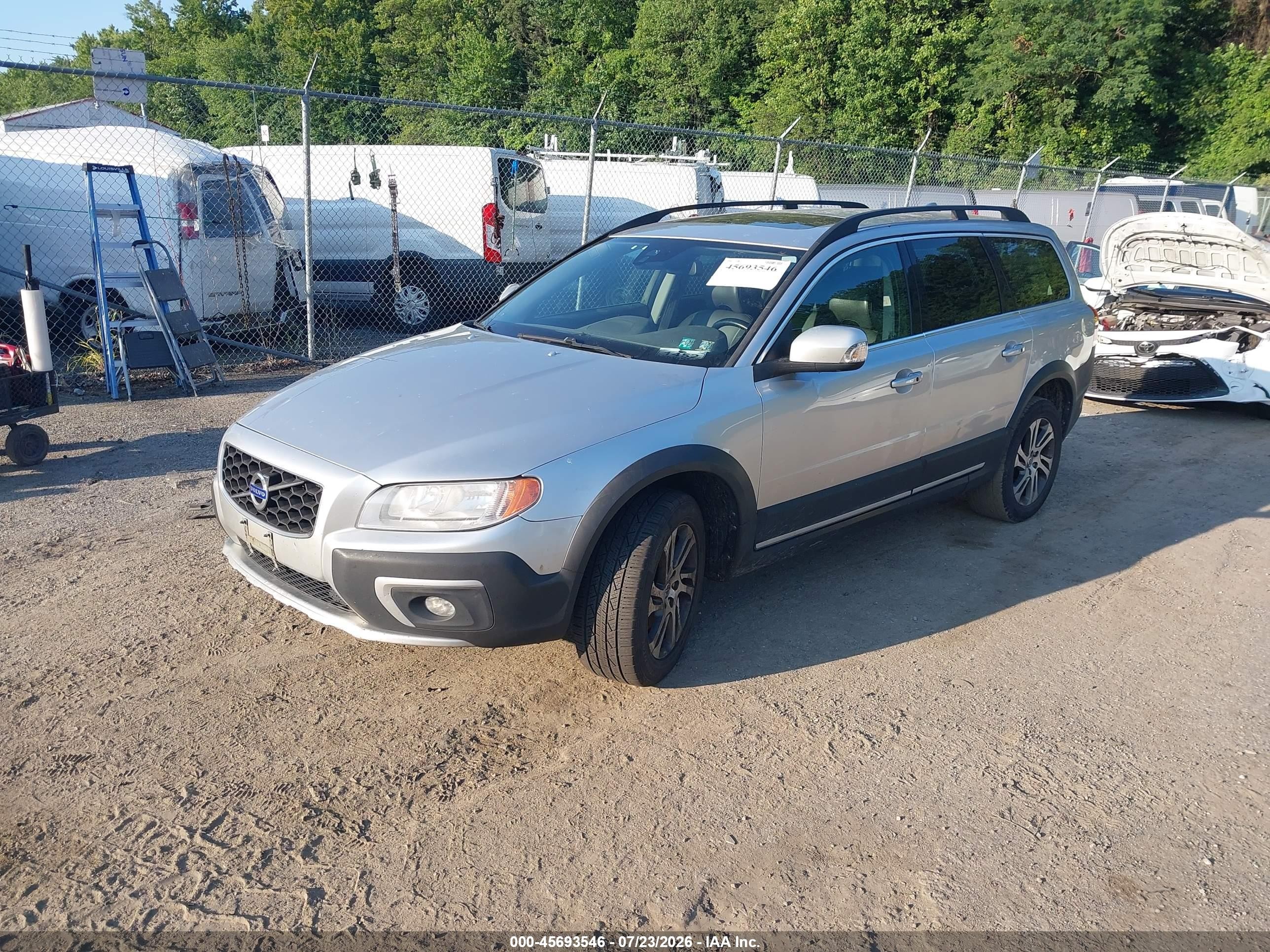 2014 Volvo Xc70 3.2 Premier Silver vin: YV4940BZ8E1178910