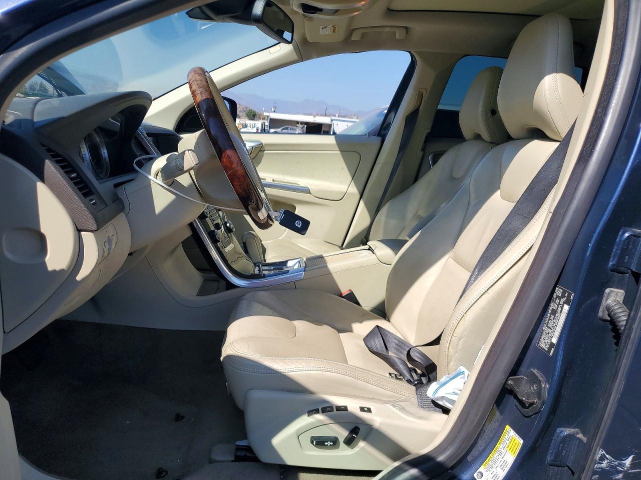 2012 Volvo Xc60 3.2 Синий vin: YV4940DL0C2311093