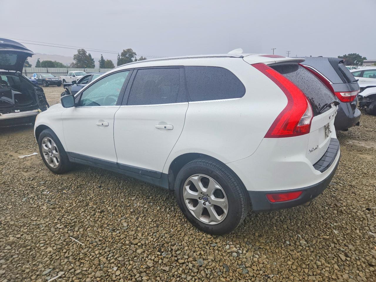 2013 Volvo Xc60 3.2 White vin: YV4940DL1D2366105