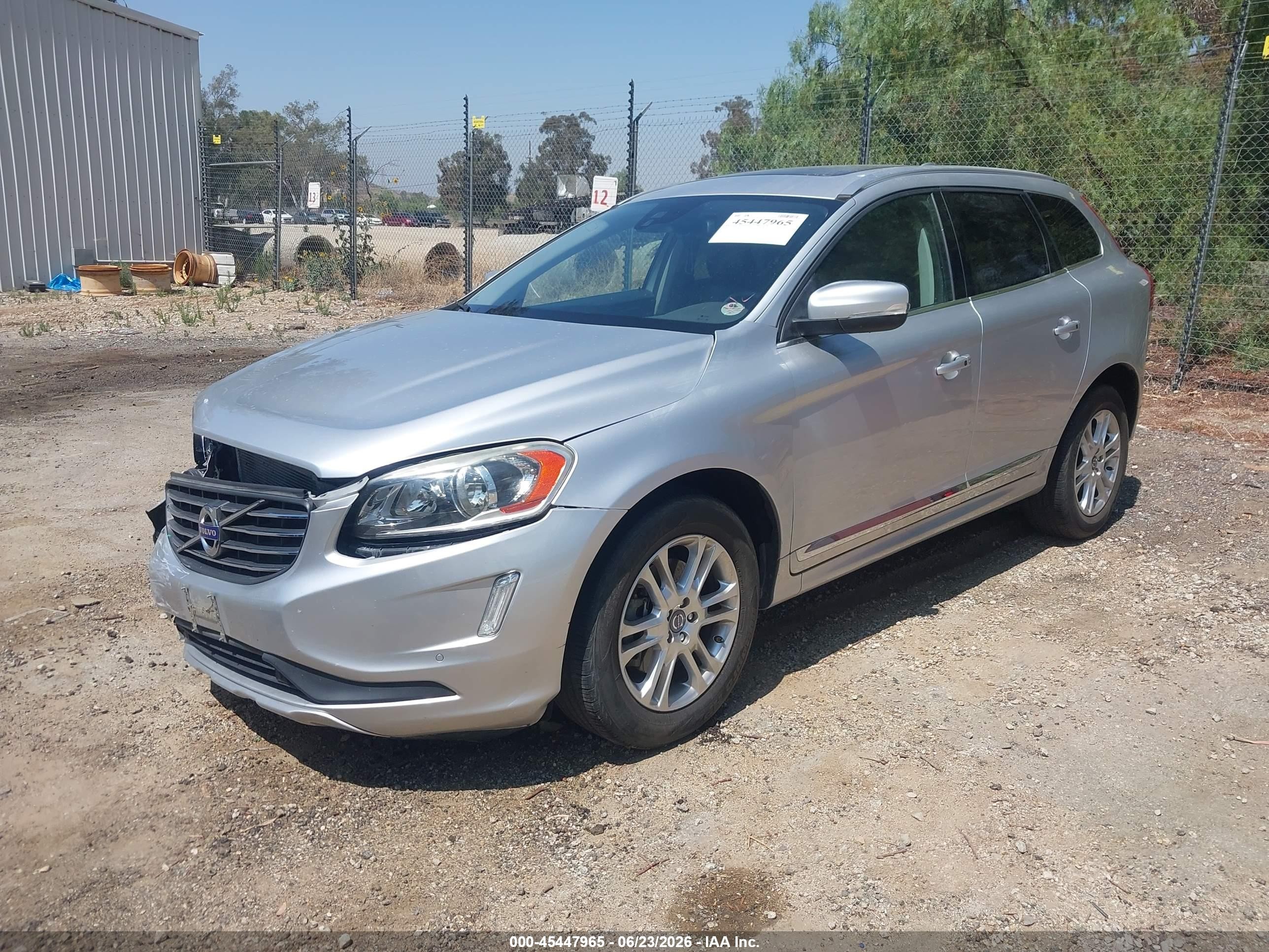 2014 Volvo Xc60 3.2 Silver vin: YV4940DL8E2516518