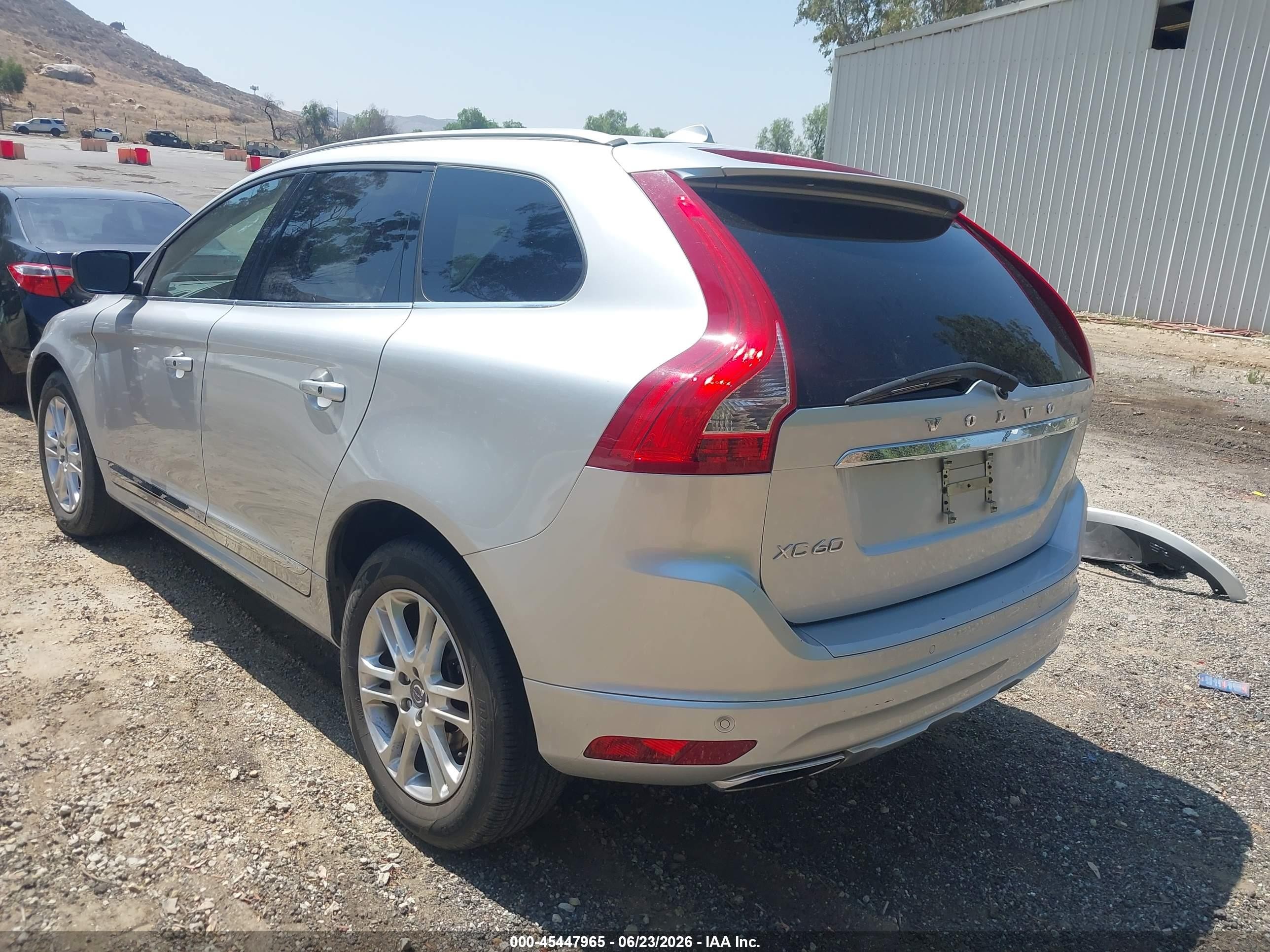 2014 Volvo Xc60 3.2 Silver vin: YV4940DL8E2516518