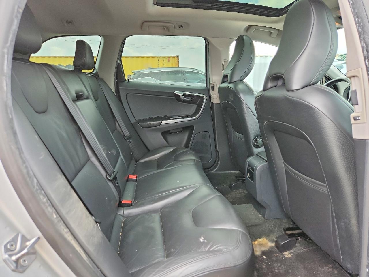 2014 Volvo Xc60 3.2 Silver vin: YV4940DLXE2516407