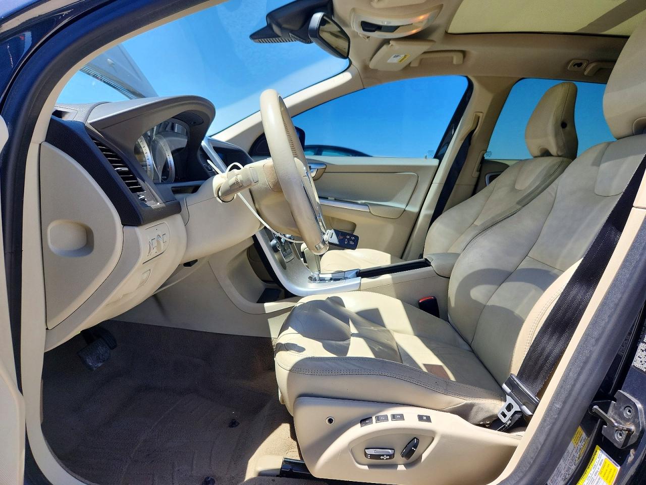 2011 Volvo Xc60 3.2 Gray vin: YV4940DZ1B2210101