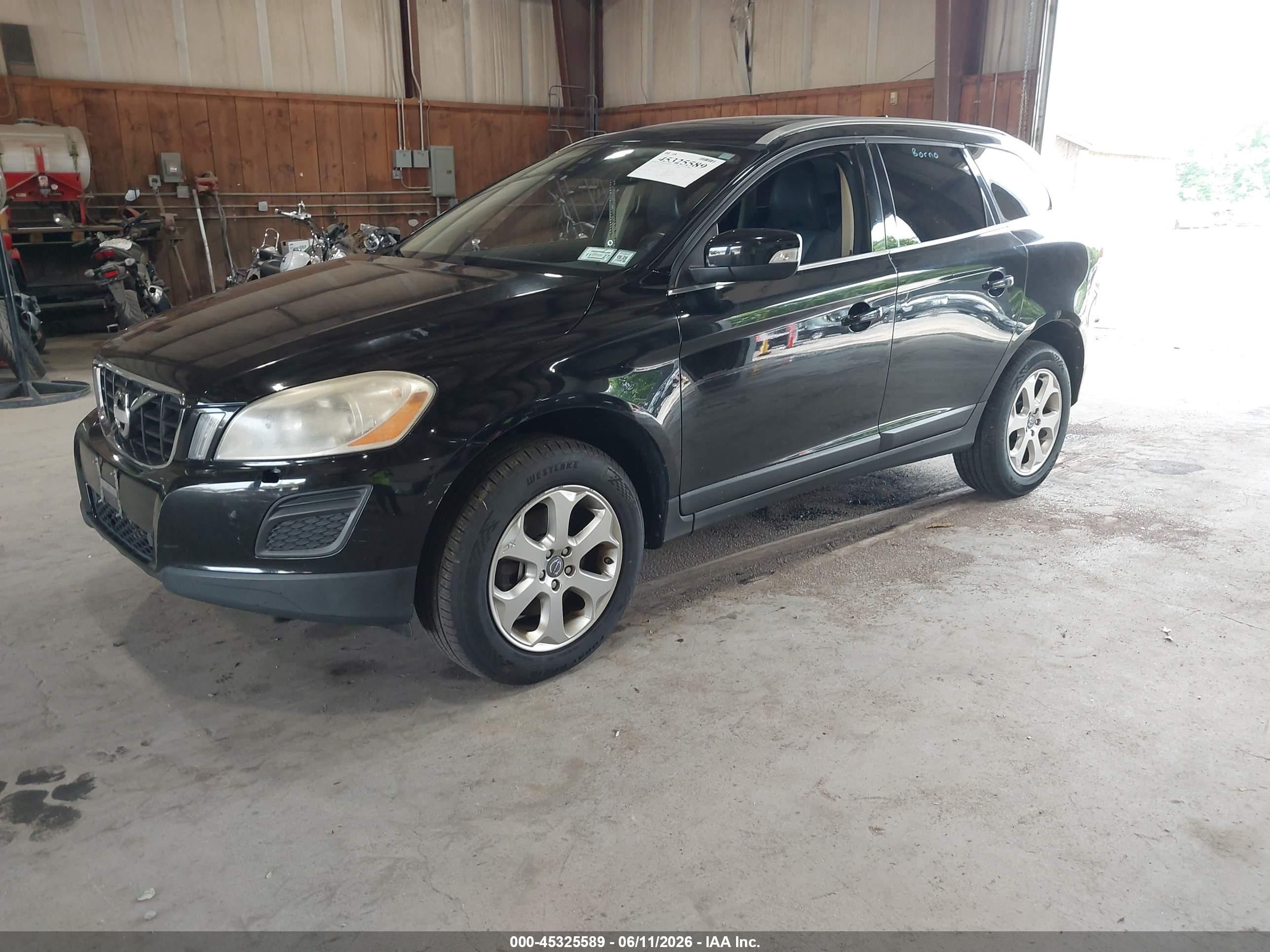 2013 Volvo Xc60 3.2/3.2 Platinum/3.2 Premier/3.2 Premier Plus Black vin: YV4940DZ2D2399988