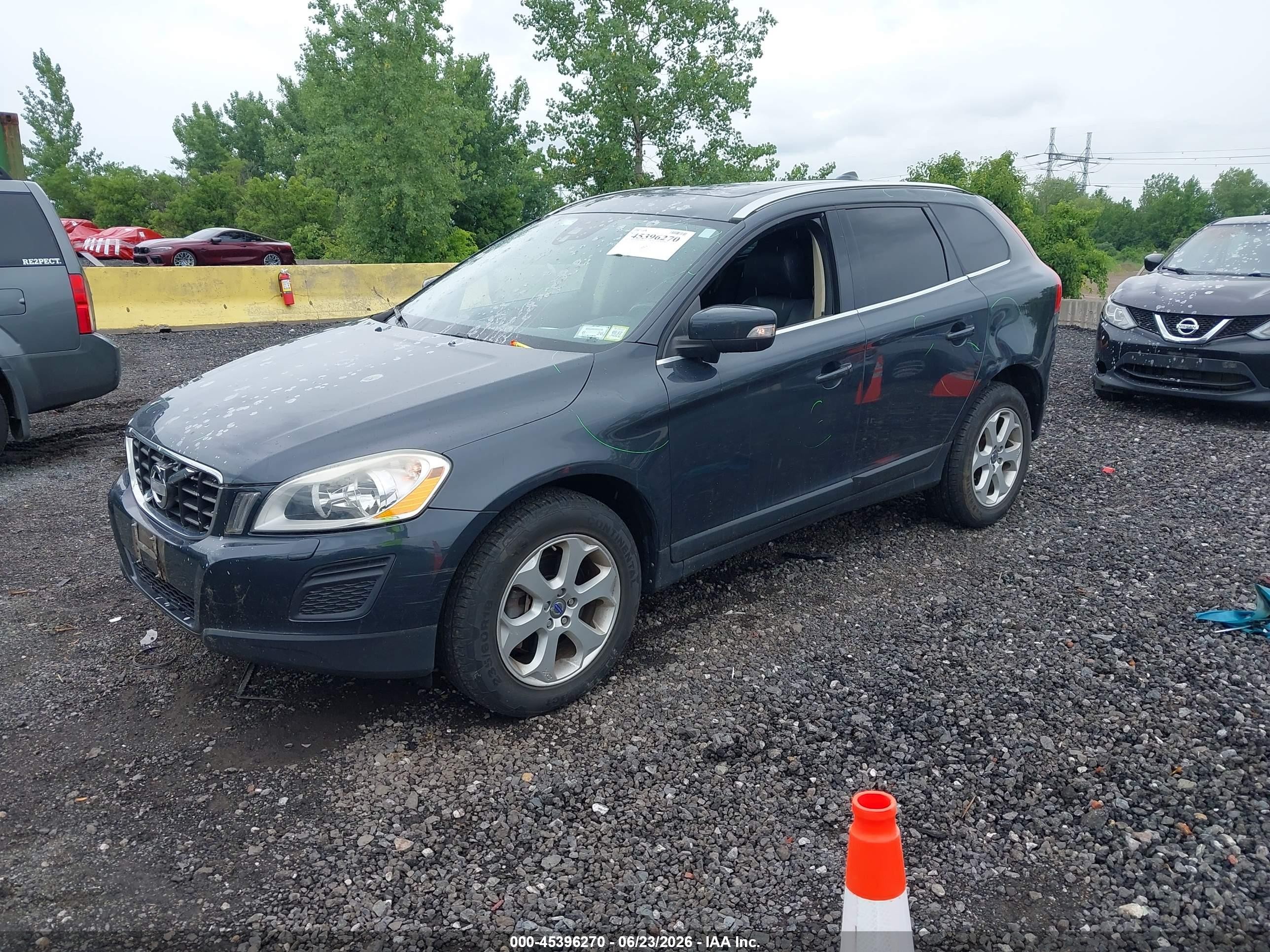 2013 Volvo Xc60 3.2 Premier Blue vin: YV4940DZ2D2418345