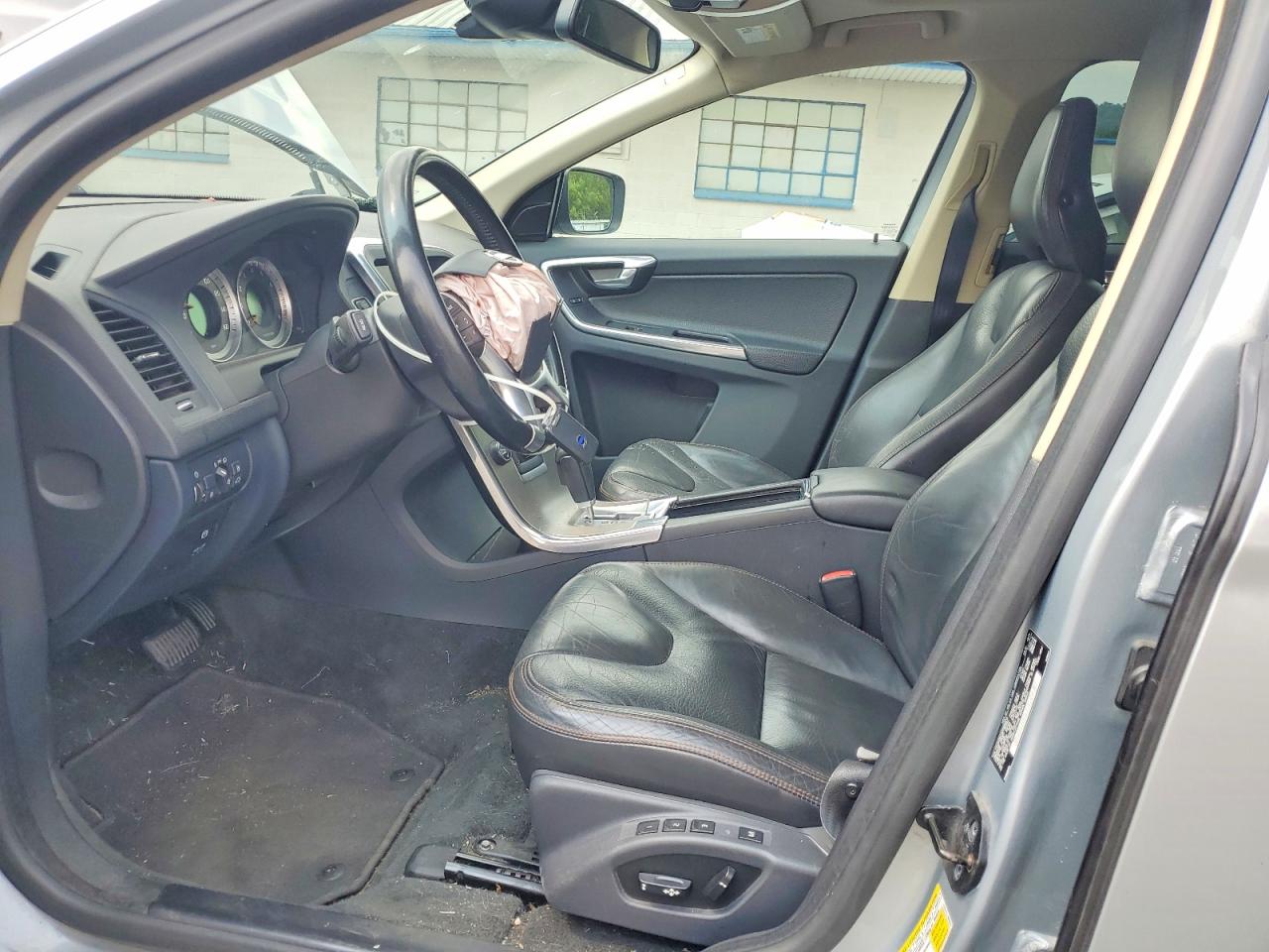 2012 Volvo Xc60 3.2 Silver vin: YV4940DZ3C2285979