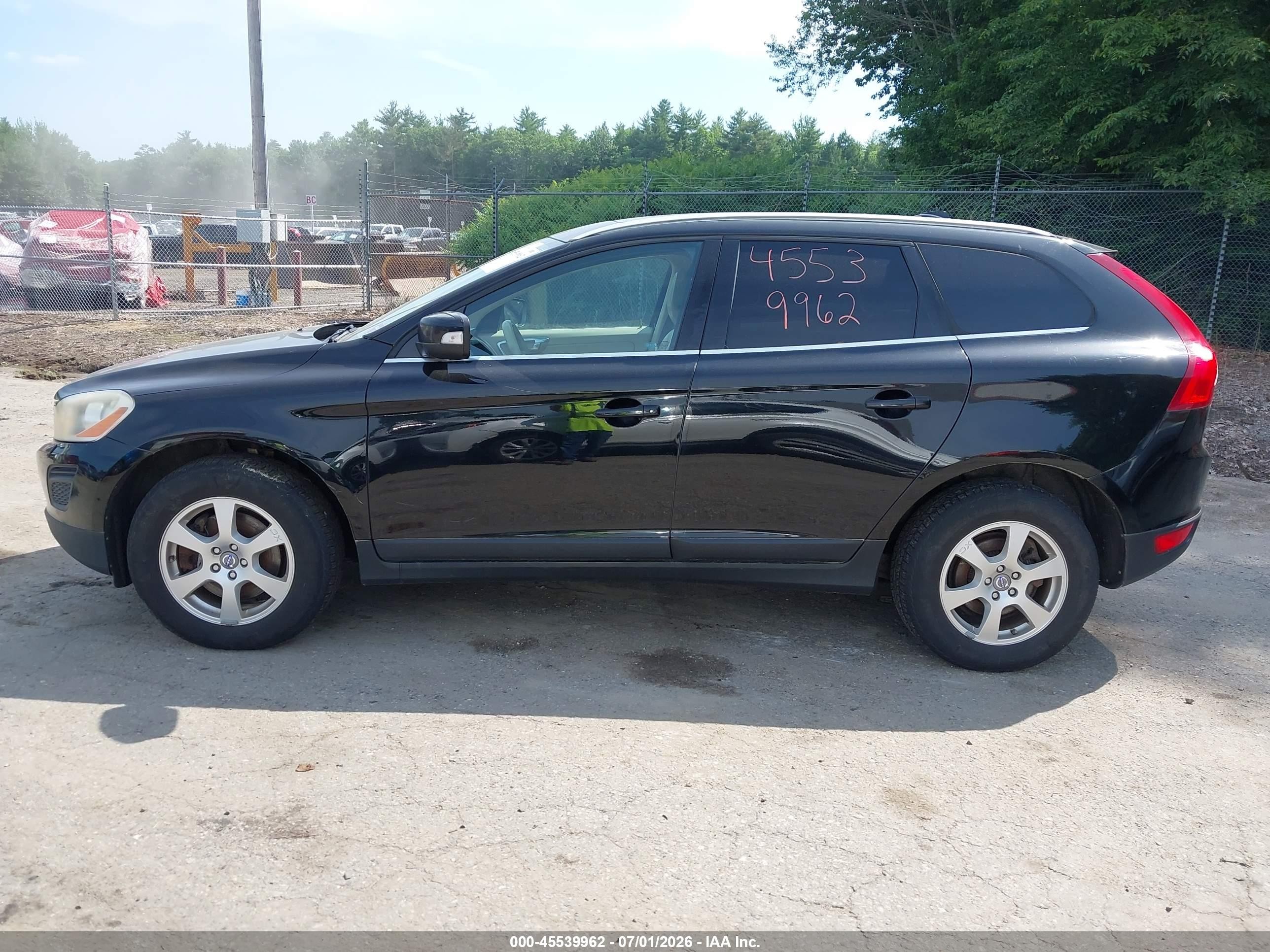 2012 Volvo Xc60 3.2/3.2 Platinum/3.2 Premier/3.2 Premier Plus Black vin: YV4940DZ3C2305633