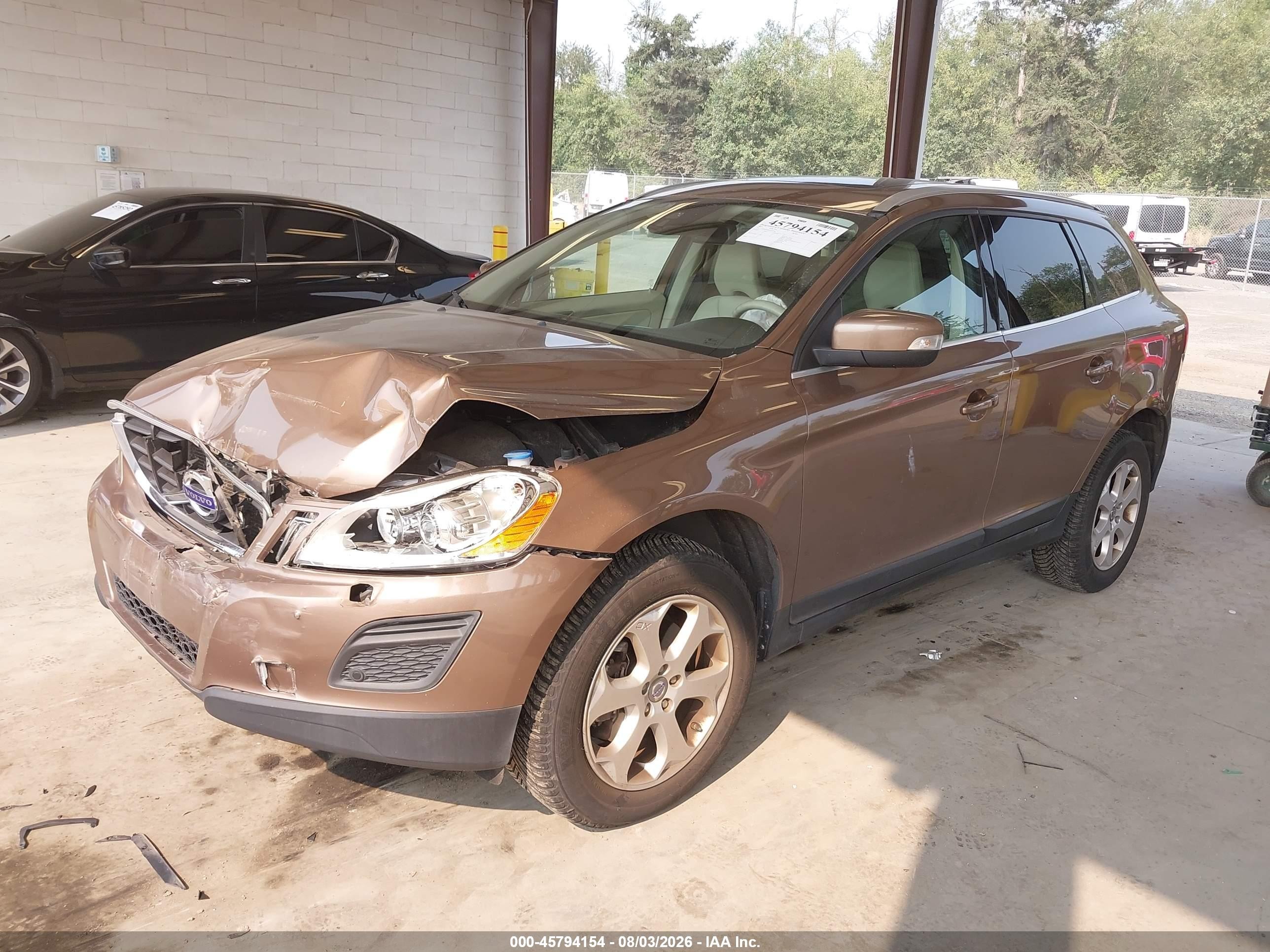 2013 Volvo Xc60 3.2 Premier Plus Brown vin: YV4940DZ4D2416256