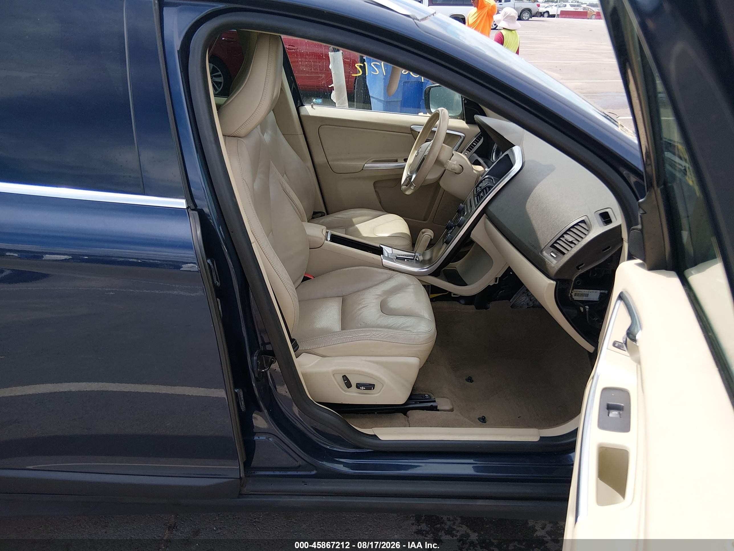 2012 Volvo Xc60 3.2/3.2 Platinum/3.2 Premier/3.2 Premier Plus Blue vin: YV4940DZ5C2305956