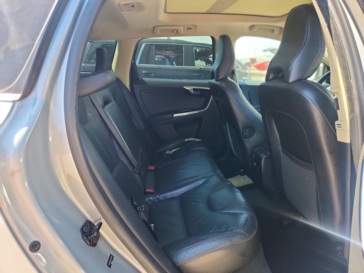 2013 Volvo Xc60 3.2 Silver vin: YV4940DZ5D2452456