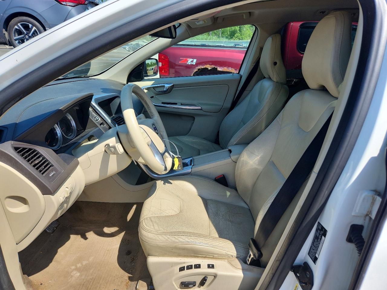 2013 Volvo Xc60 3.2 White vin: YV4940DZ6D2373555