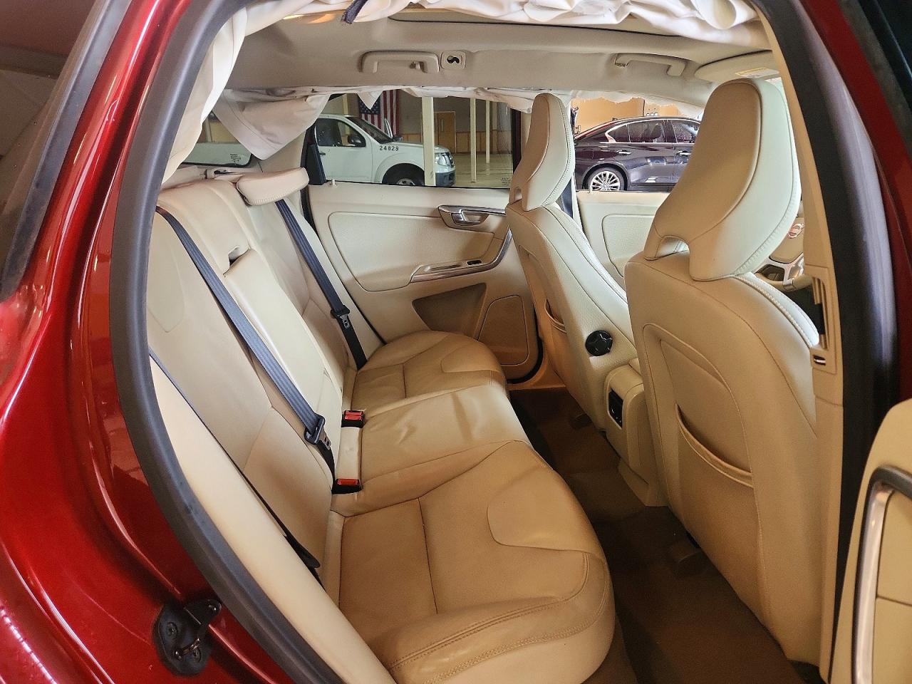 2013 Volvo Xc60 3.2 Красный vin: YV4940DZ6D2424567