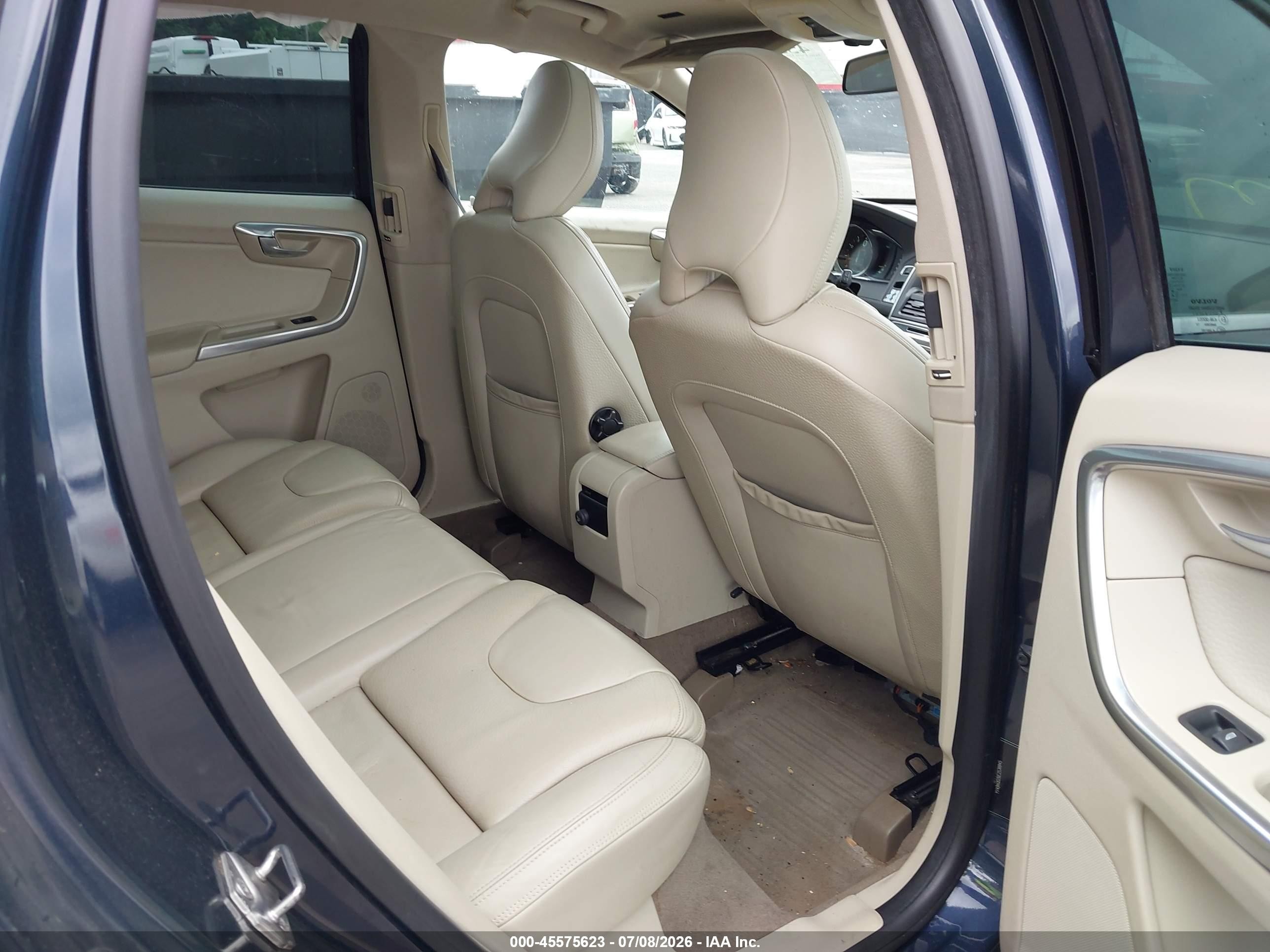 2014 Volvo Xc60 3.2 Platinum Синий vin: YV4940DZ6E2538845