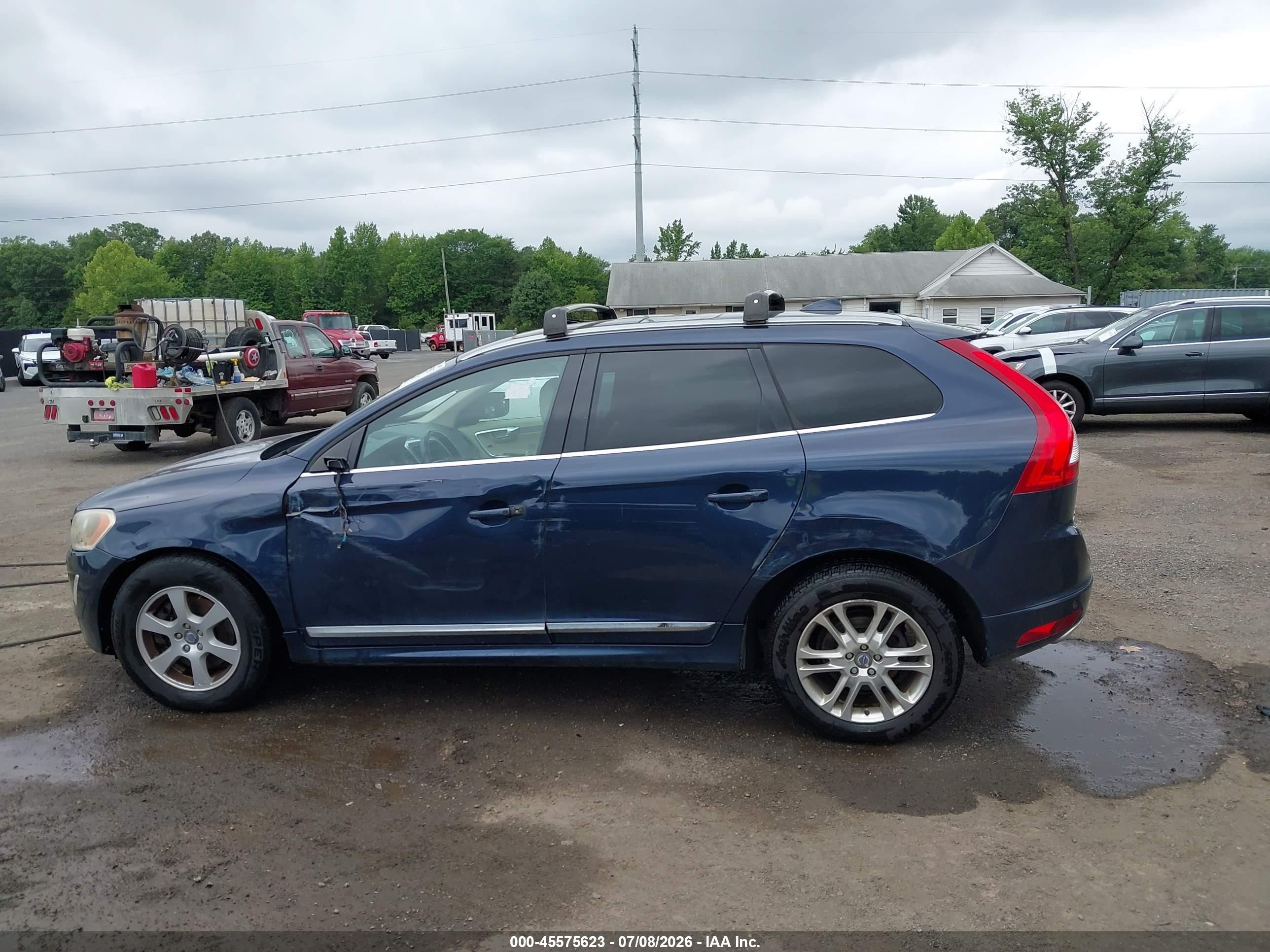 2014 Volvo Xc60 3.2 Platinum Синий vin: YV4940DZ6E2538845